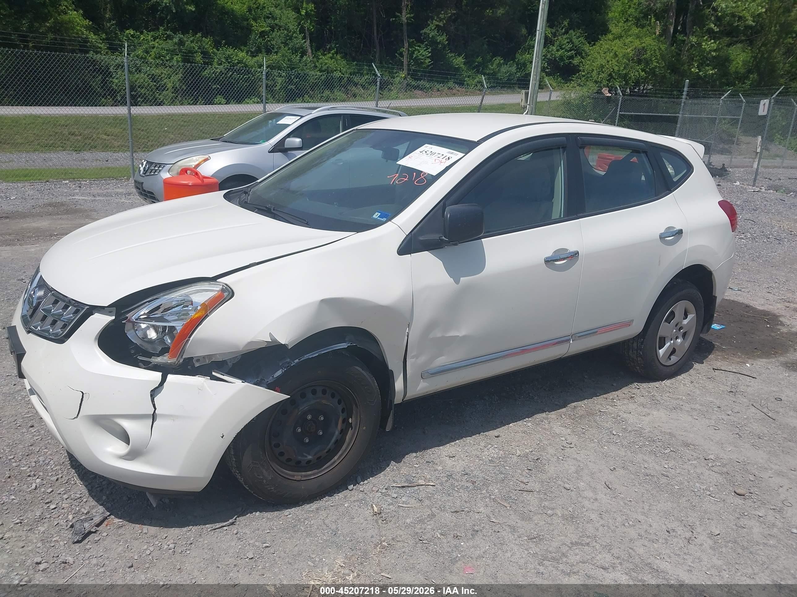 2013 Nissan Rogue S White vin: JN8AS5MV2DW133397