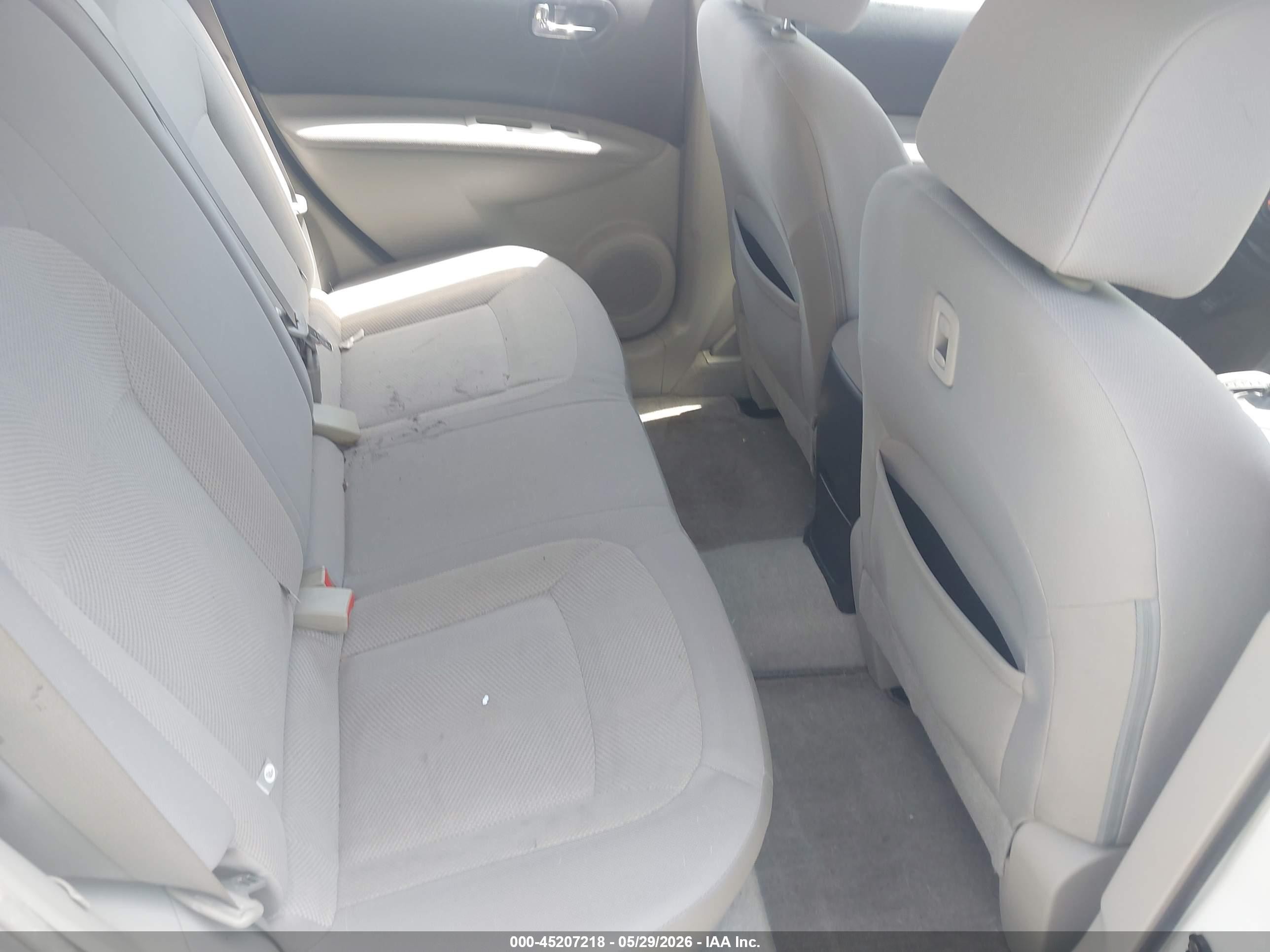 2013 Nissan Rogue S White vin: JN8AS5MV2DW133397