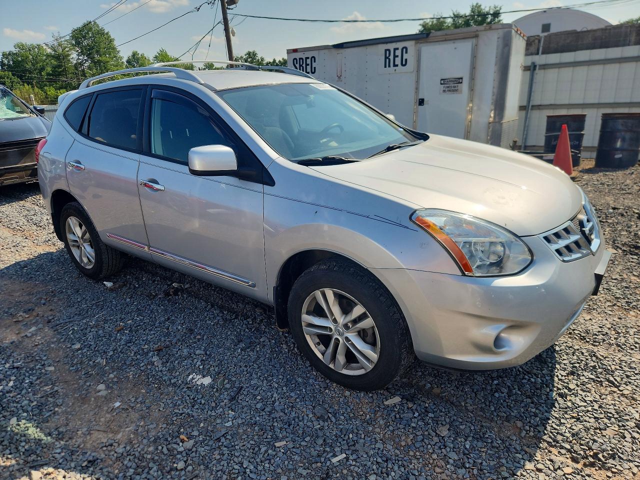 2013 Nissan Rogue S Silver vin: JN8AS5MV2DW615061