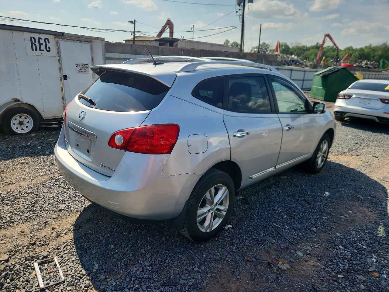 2013 Nissan Rogue S Silver vin: JN8AS5MV2DW615061