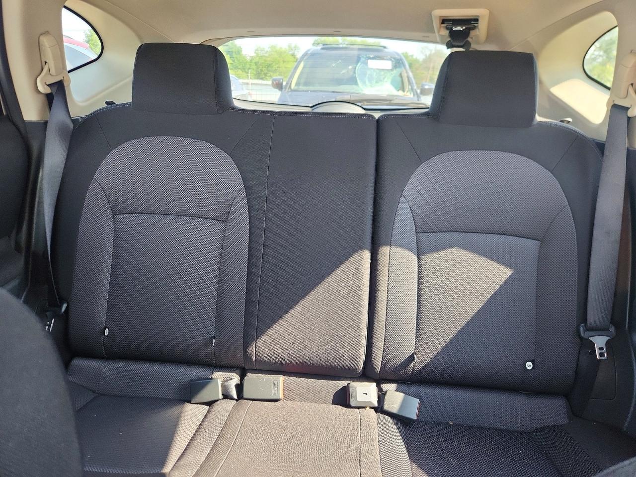 2013 Nissan Rogue S Silver vin: JN8AS5MV2DW615061