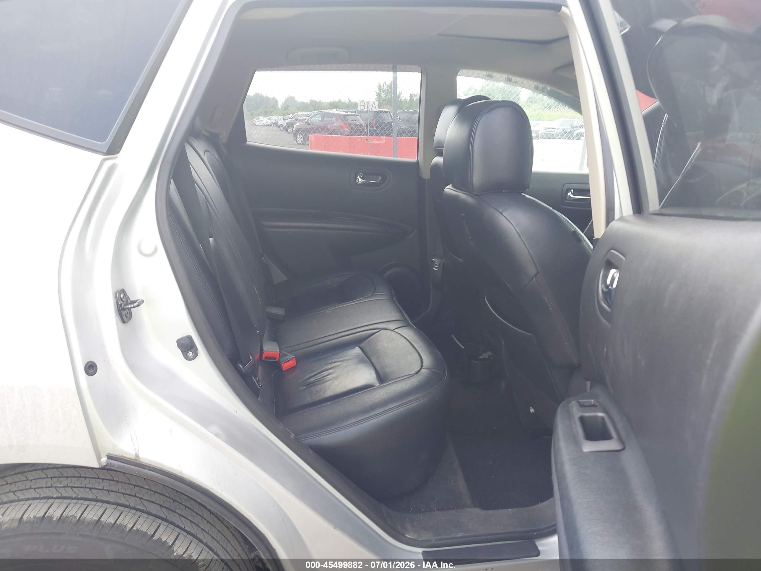 2013 Nissan Rogue Sv Silver vin: JN8AS5MV2DW616887