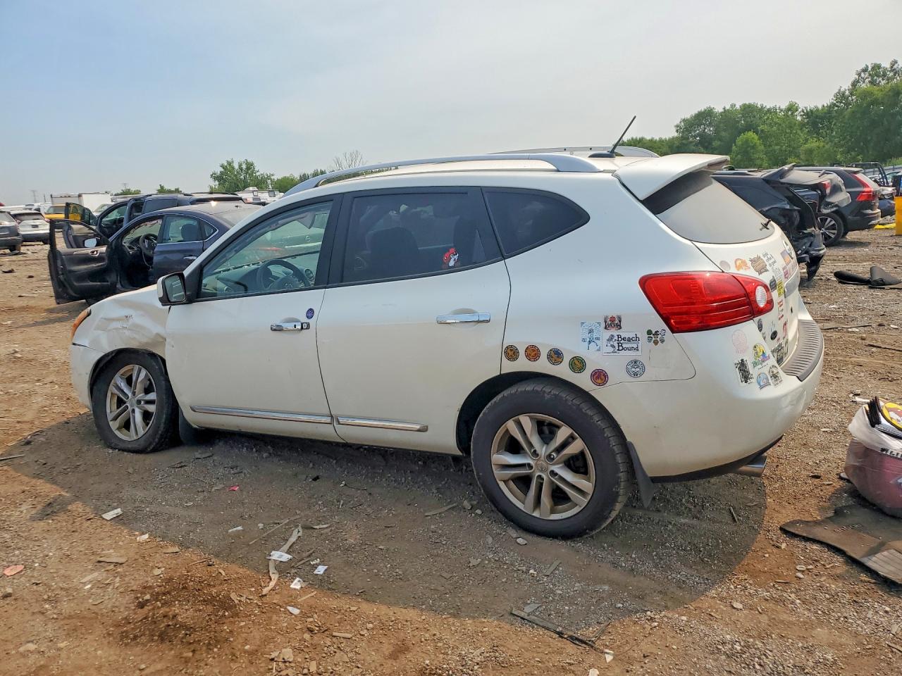 2013 Nissan Rogue S White vin: JN8AS5MV2DW621006