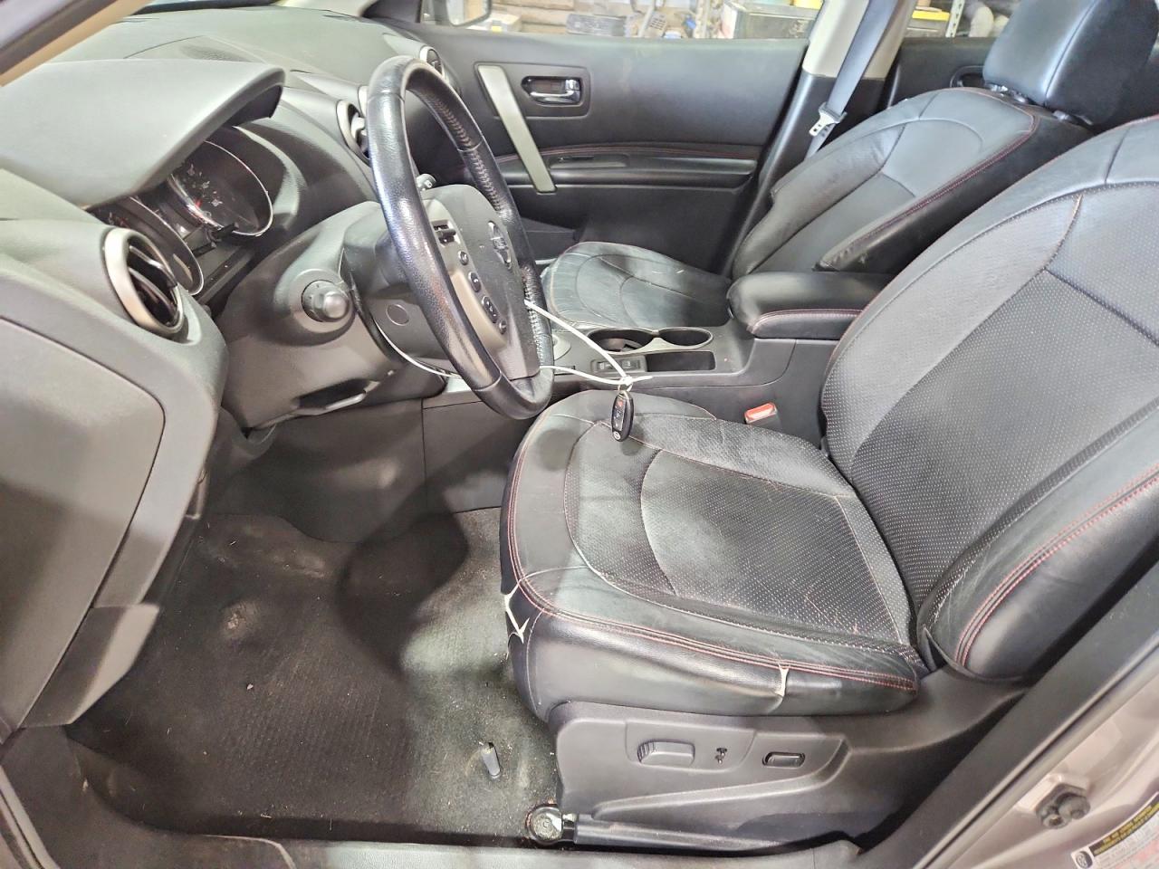 2013 Nissan Rogue S Желто-коричневый vin: JN8AS5MV2DW626237