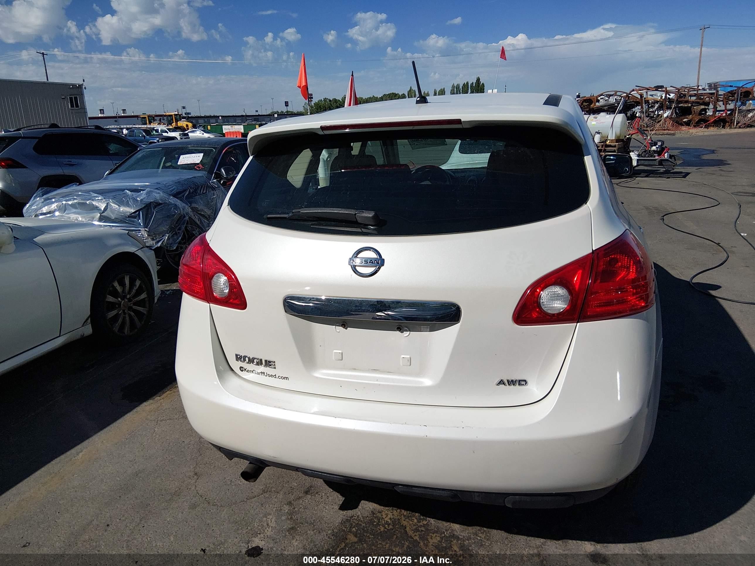 2013 Nissan Rogue S White vin: JN8AS5MV2DW642485