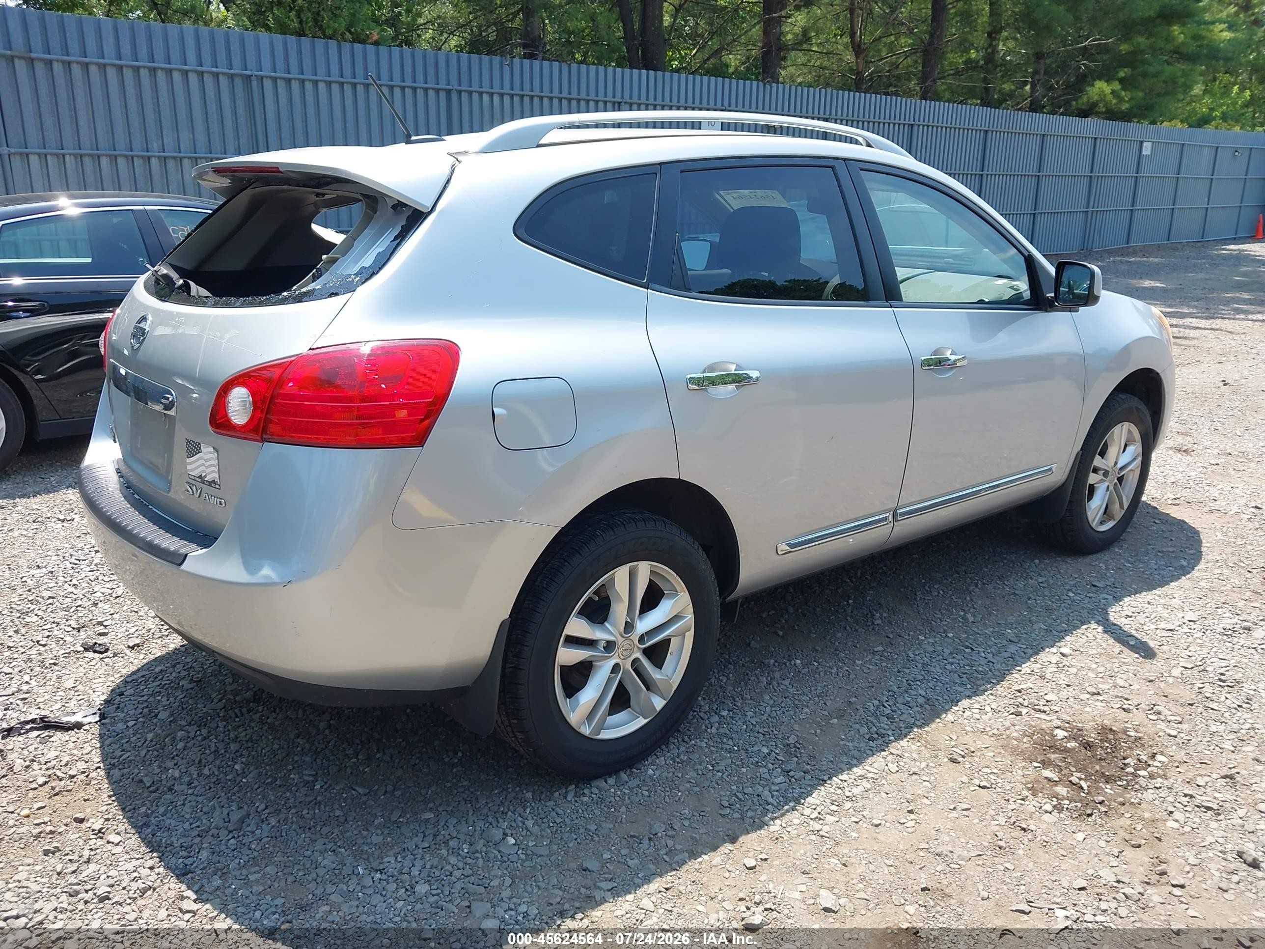 2013 Nissan Rogue Sv Серебряный vin: JN8AS5MV2DW642812