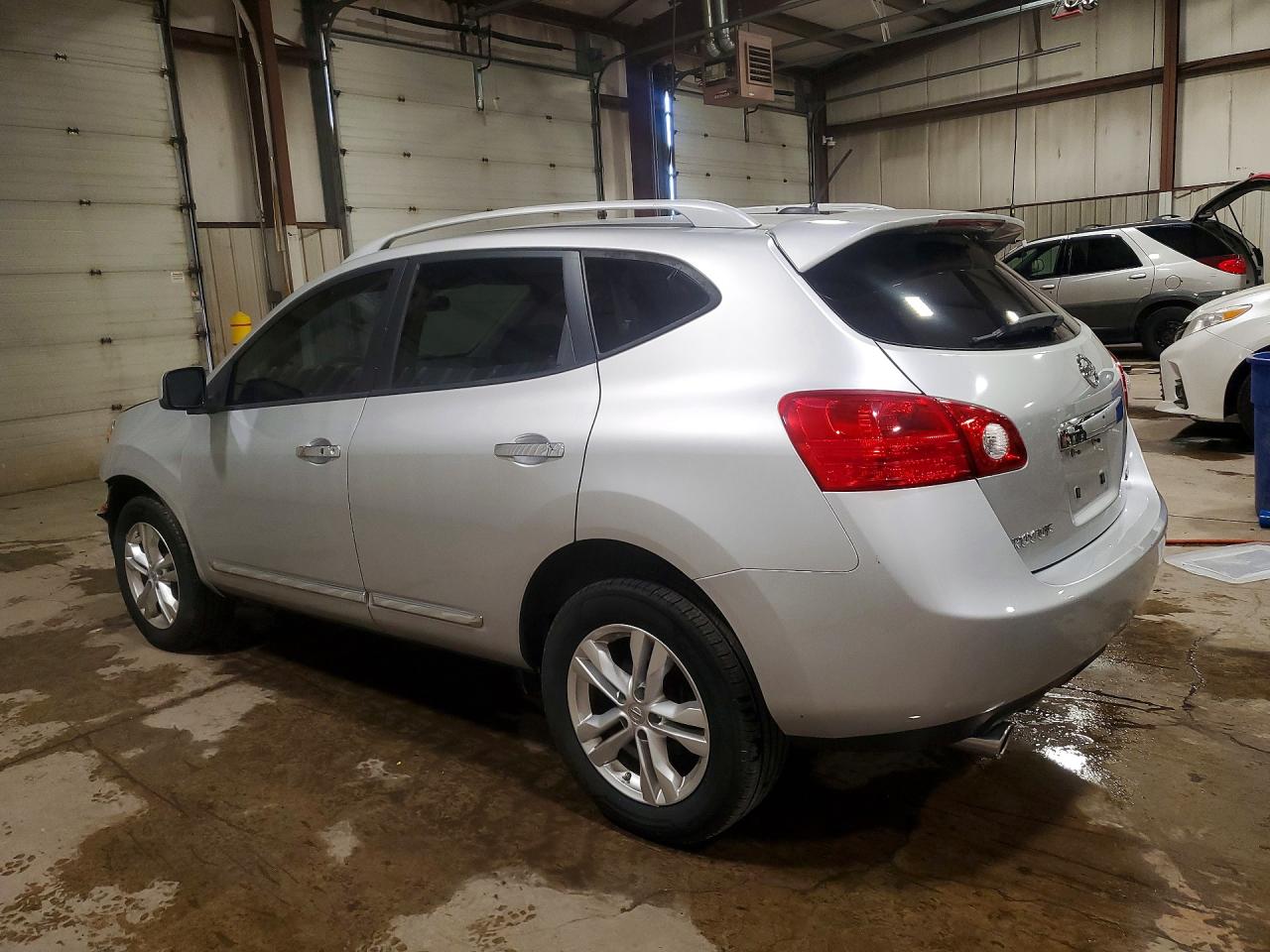 2013 Nissan Rogue S Silver vin: JN8AS5MV2DW658962