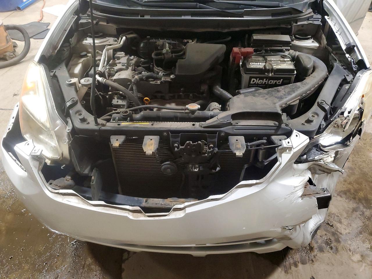 2013 Nissan Rogue S Silver vin: JN8AS5MV2DW658962