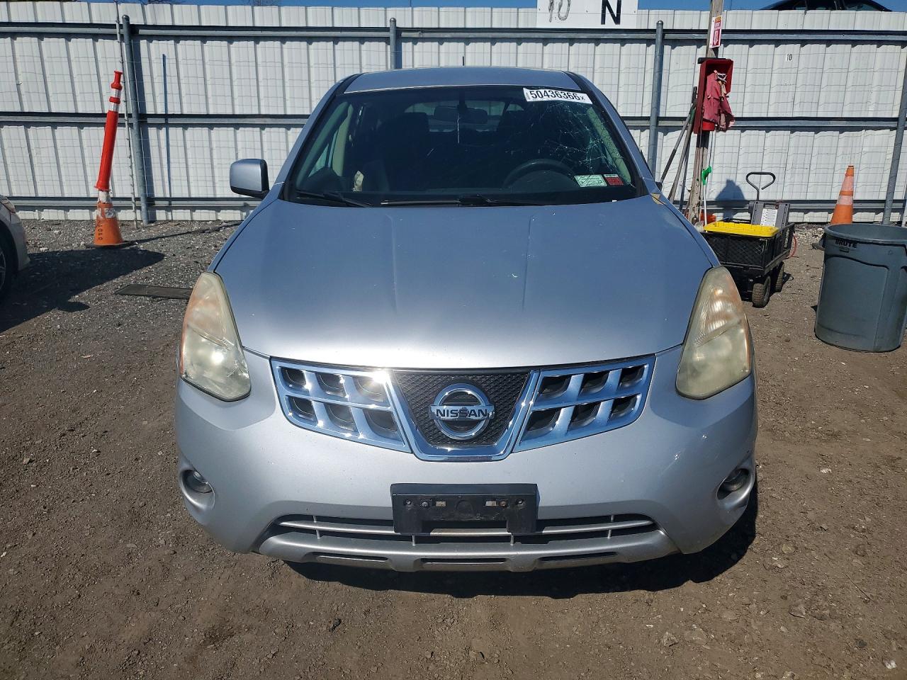 2013 Nissan Rogue S Silver vin: JN8AS5MV2DW659304