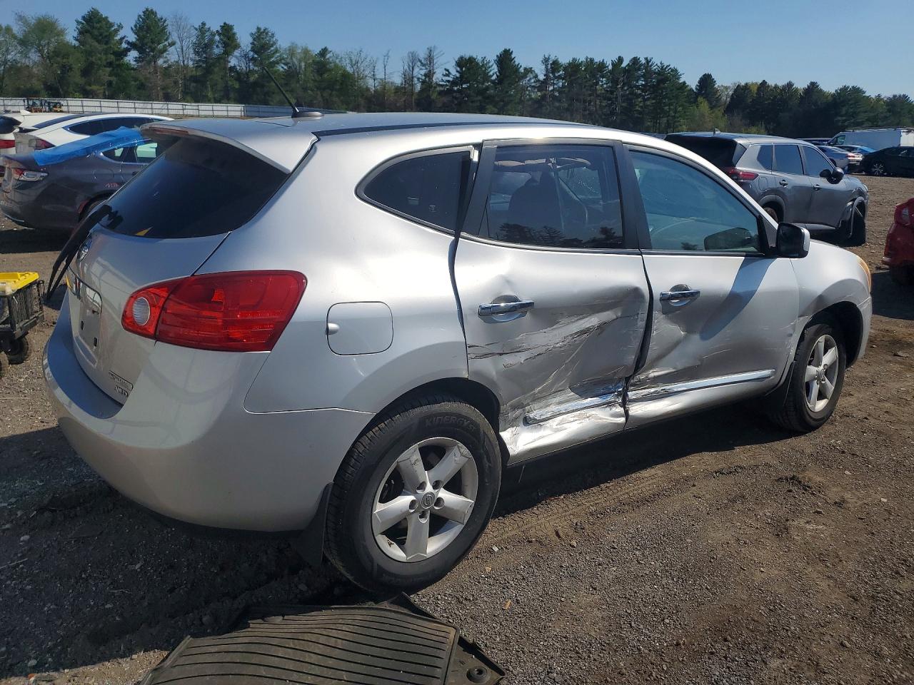2013 Nissan Rogue S Silver vin: JN8AS5MV2DW659304