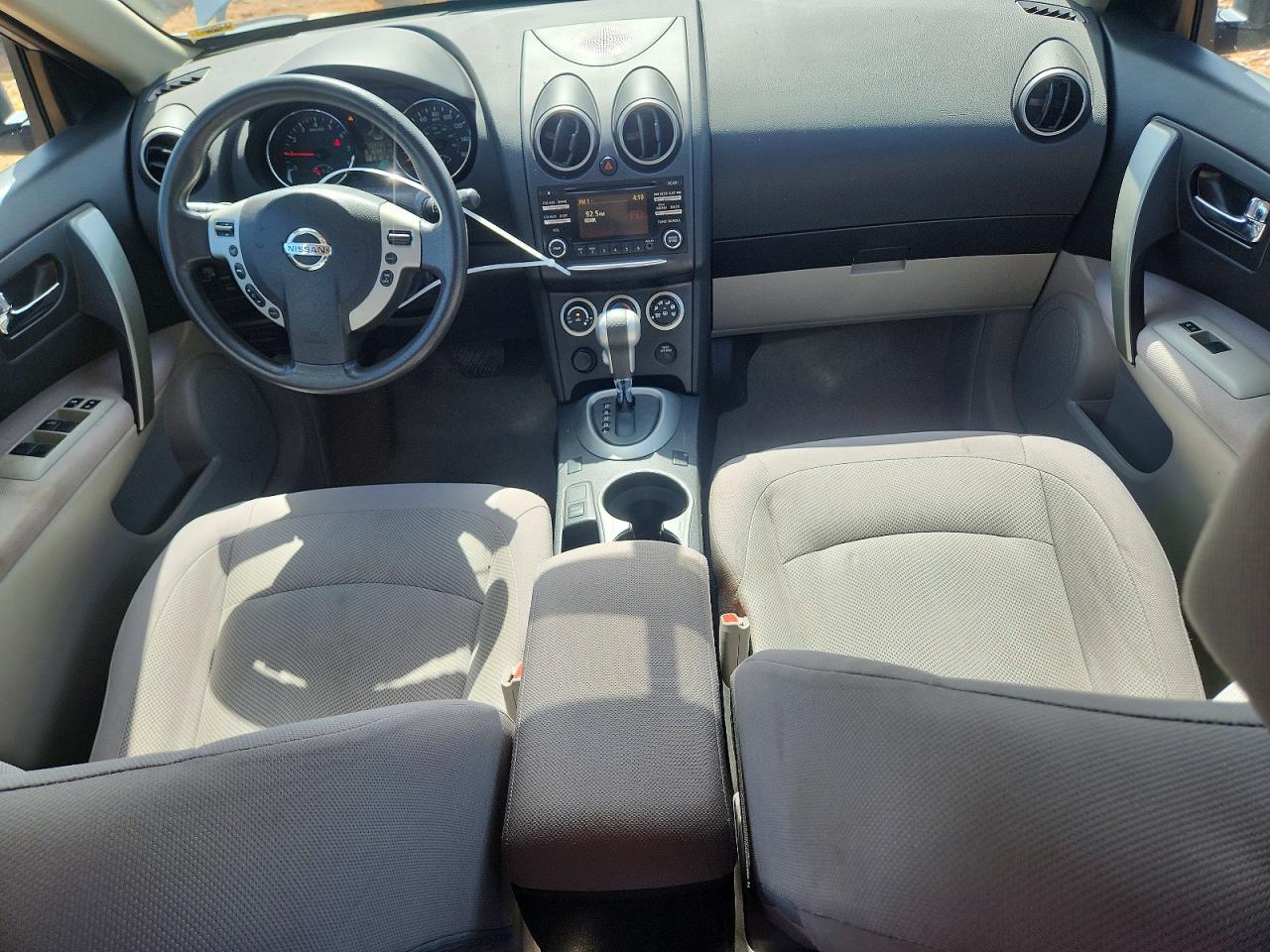 2014 Nissan Rogue Select S Silver vin: JN8AS5MV2EW701990