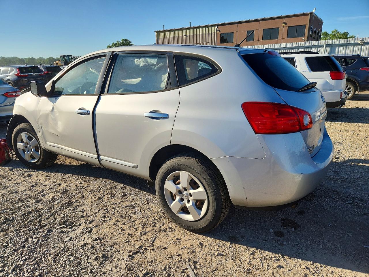 2014 Nissan Rogue Select S Silver vin: JN8AS5MV2EW702573