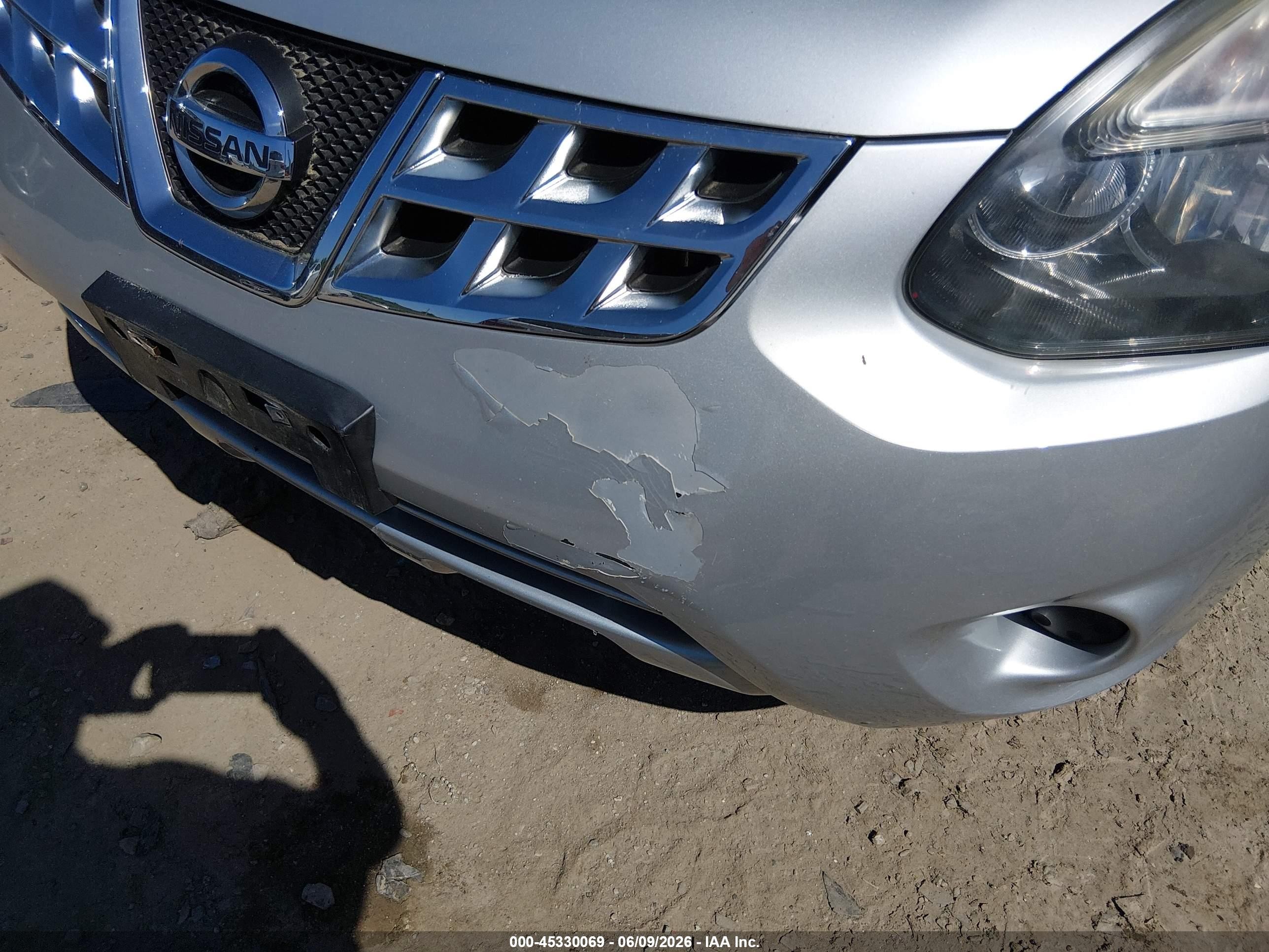 2014 Nissan Rogue Select S Silver vin: JN8AS5MV2EW717199