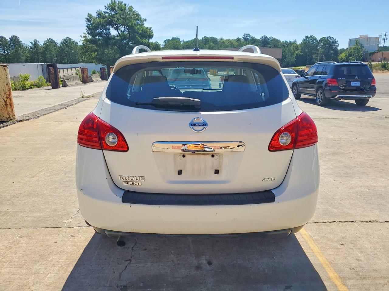 2014 Nissan Rogue Select S White vin: JN8AS5MV2EW717736