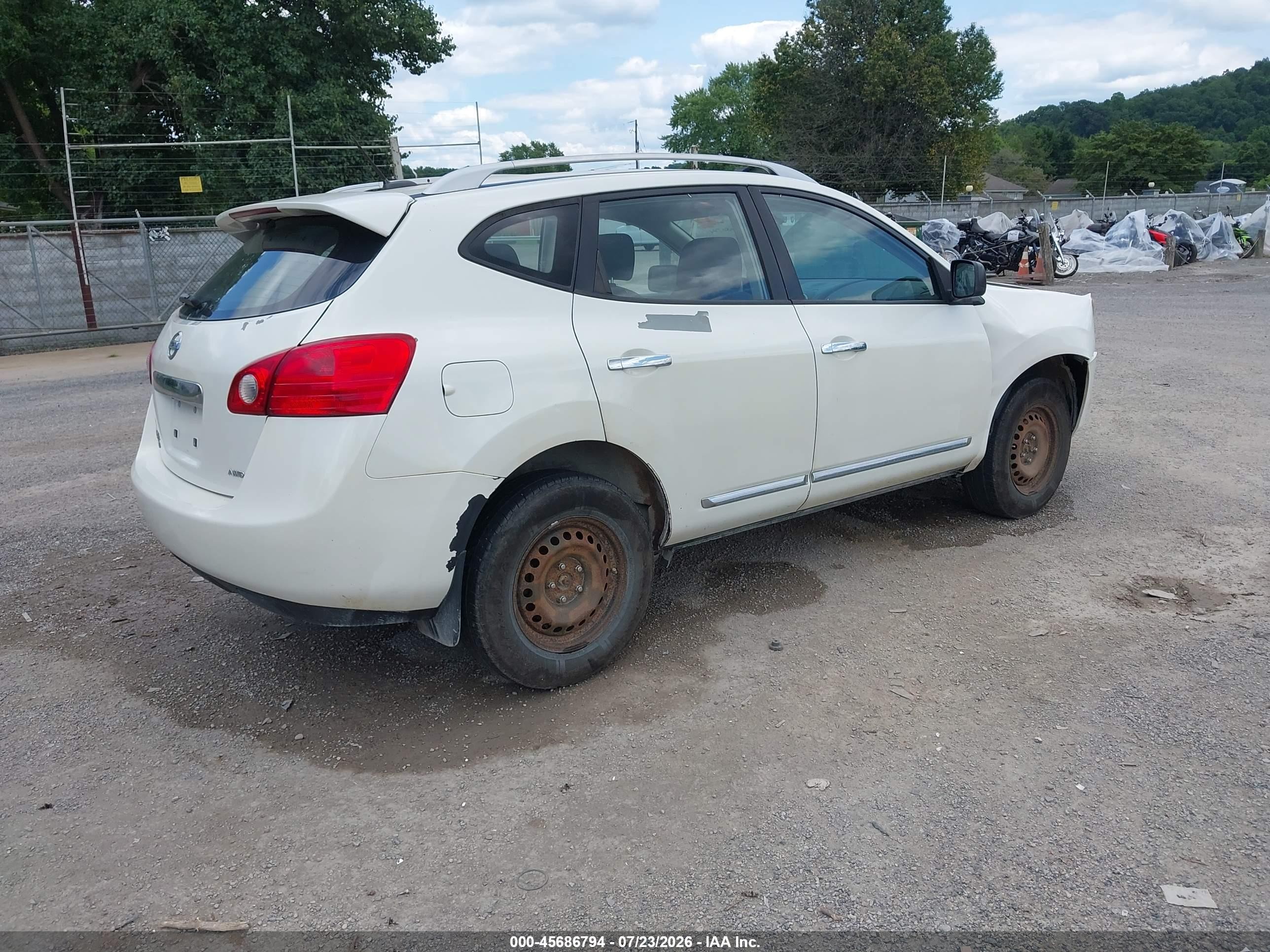 2014 Nissan Rogue Select S Белый vin: JN8AS5MV2EW721186