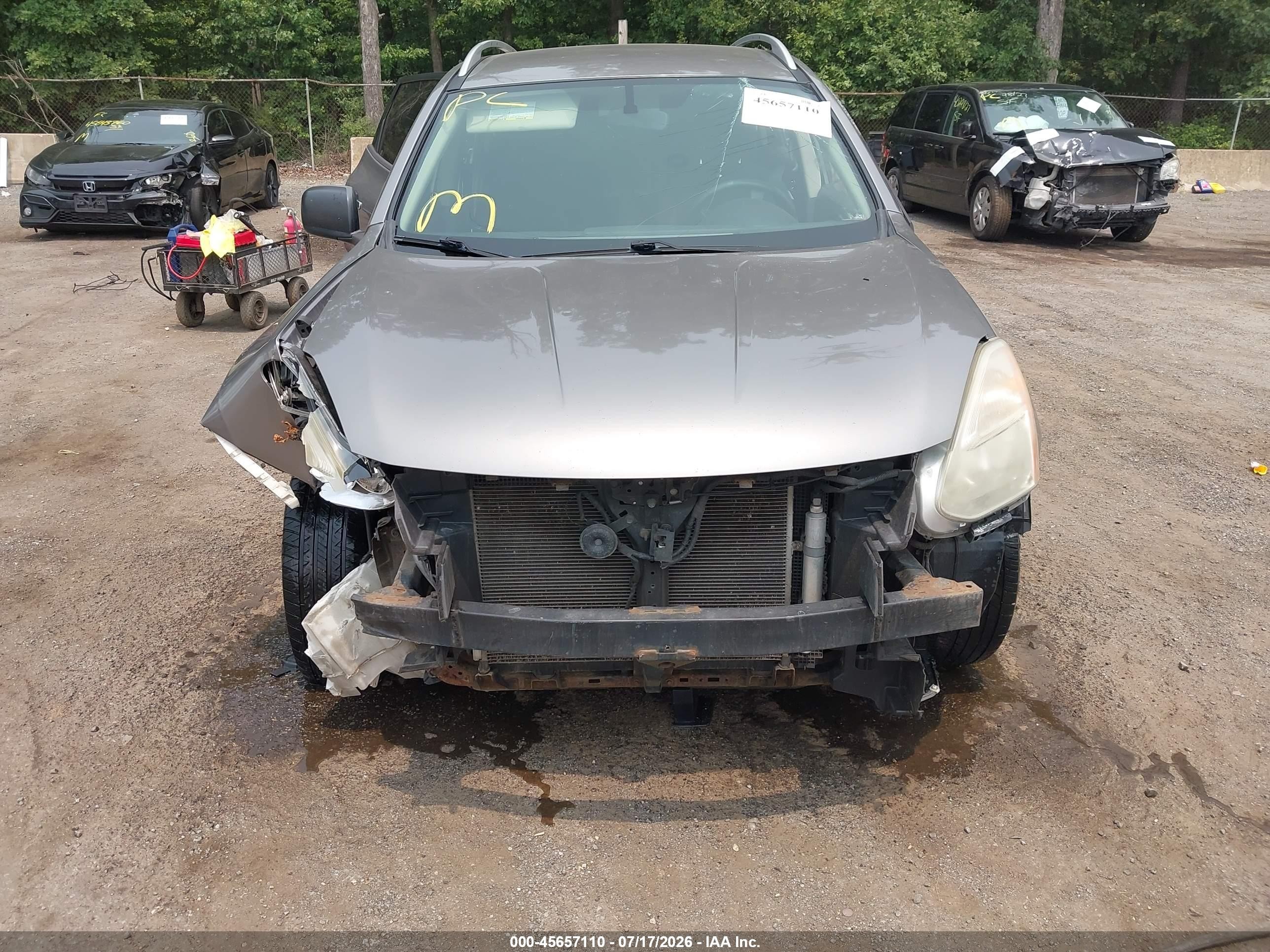 2015 Nissan Rogue Select S Gold vin: JN8AS5MV2FW256877