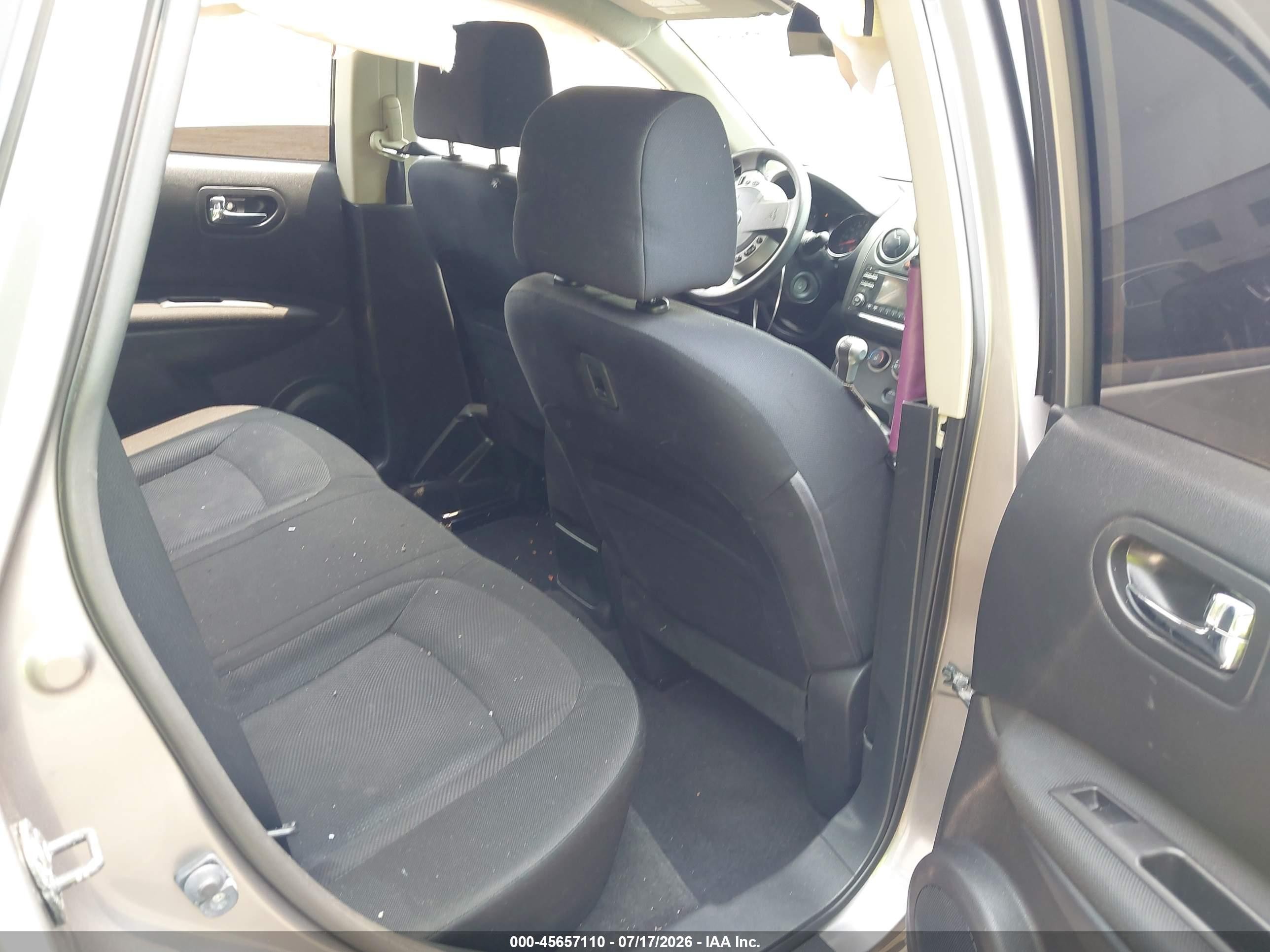 2015 Nissan Rogue Select S Gold vin: JN8AS5MV2FW256877