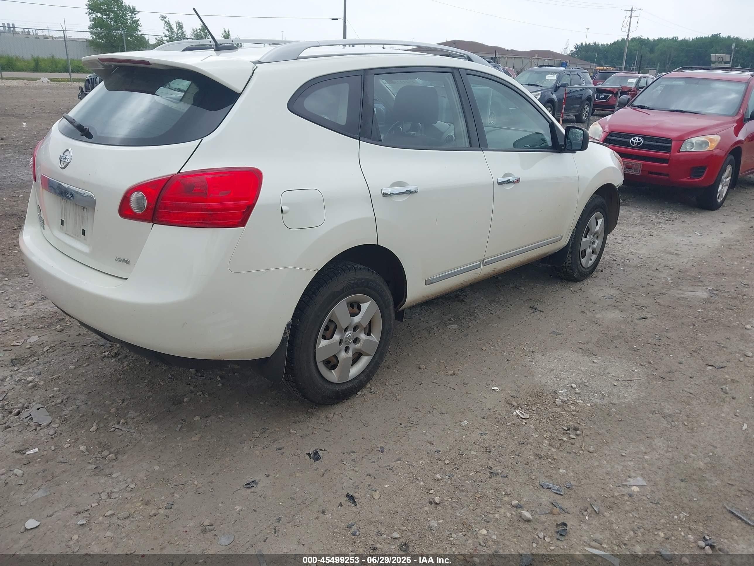 2015 Nissan Rogue Select S White vin: JN8AS5MV2FW259729