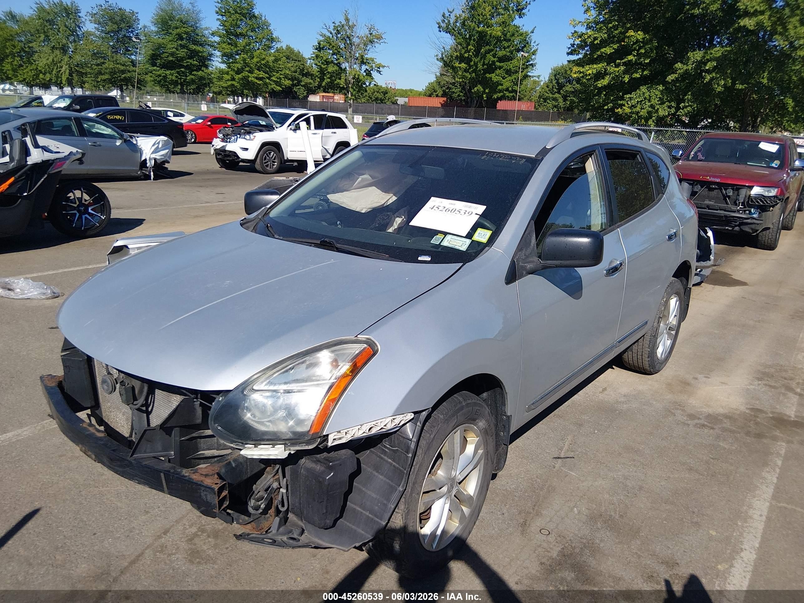 2015 Nissan Rogue Select S Silver vin: JN8AS5MV2FW756795