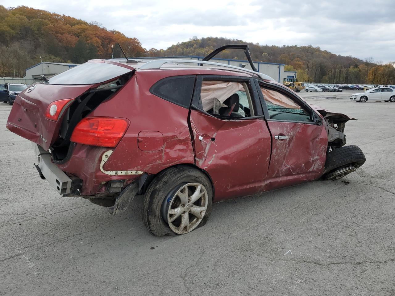 2010 Nissan Rogue S Red vin: JN8AS5MV3AW146008