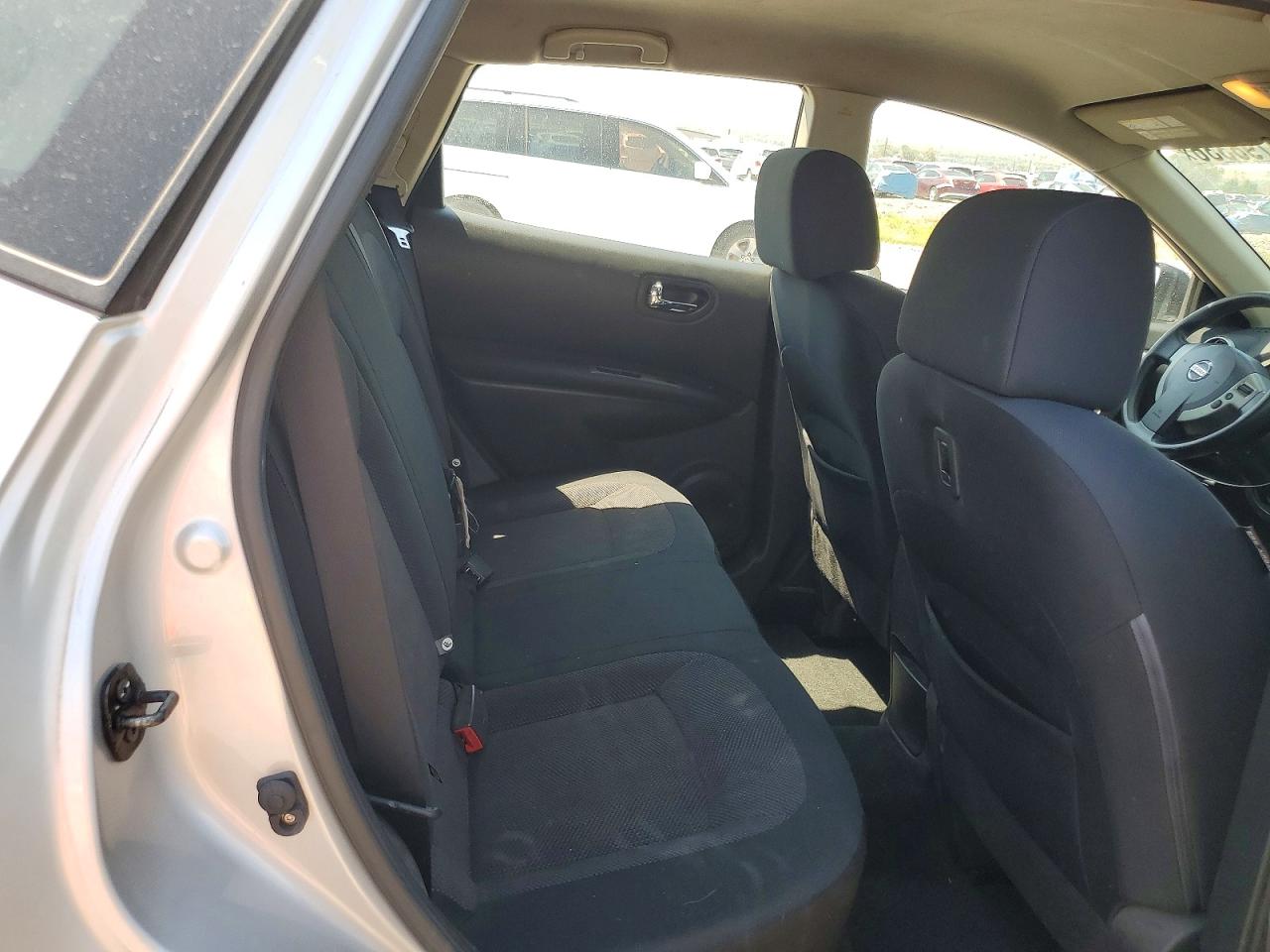 2011 Nissan Rogue S Silver vin: JN8AS5MV3BW265422
