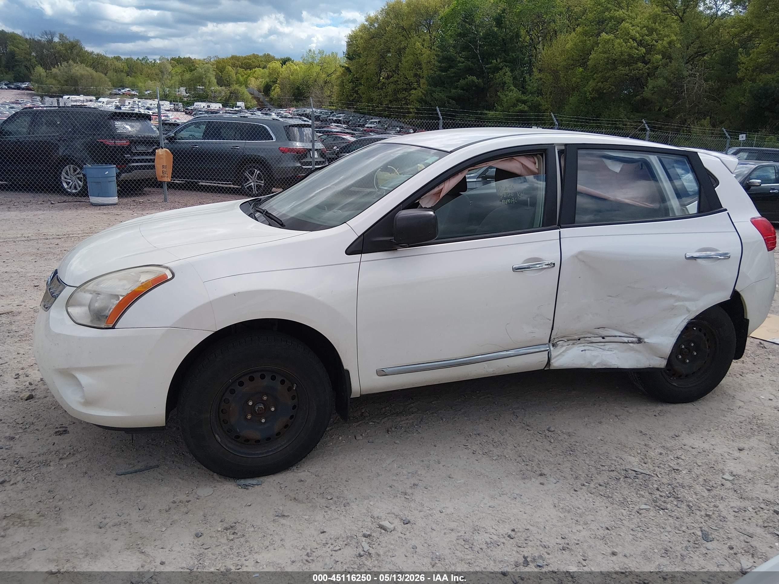 2011 Nissan Rogue S White vin: JN8AS5MV3BW269583