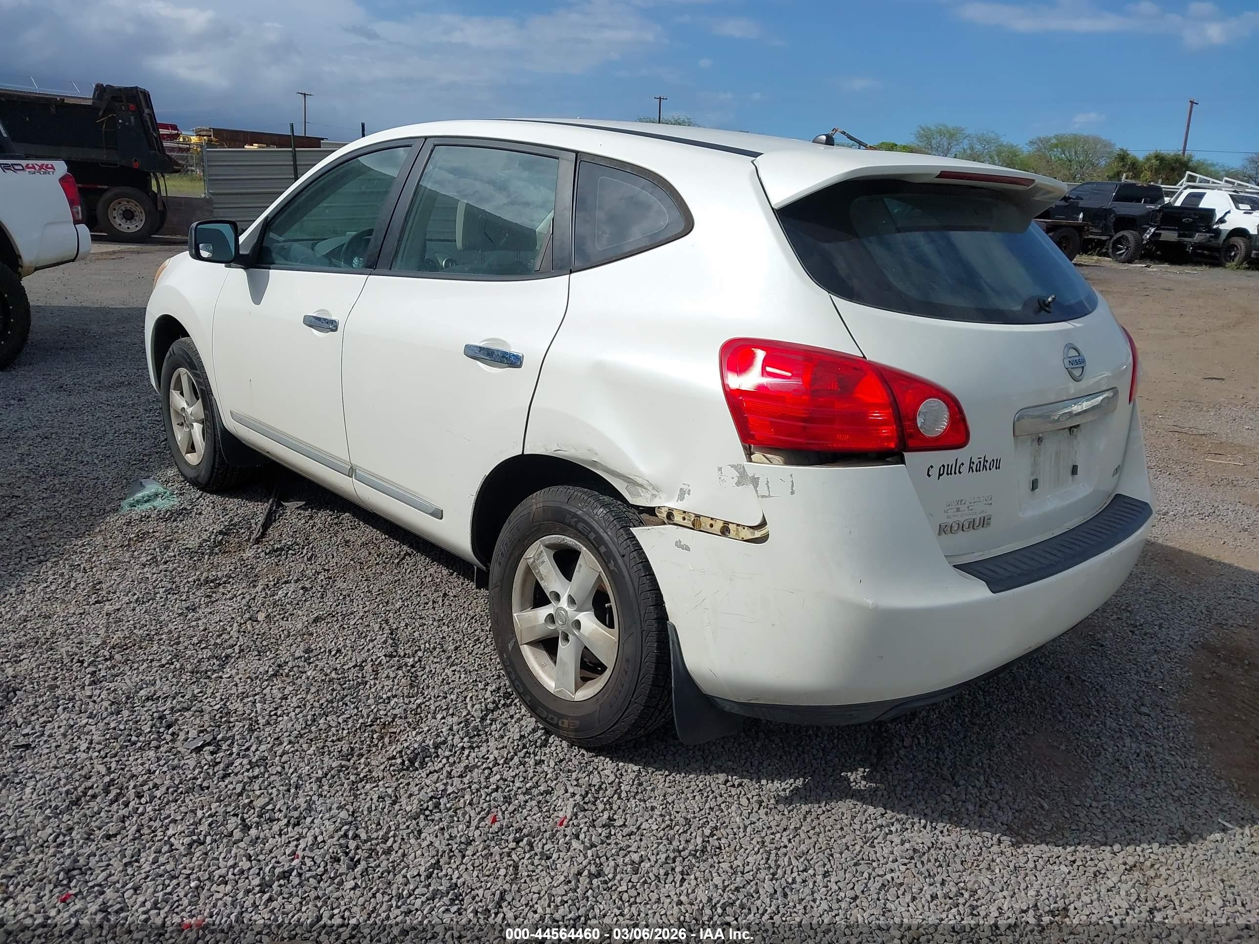 2011 Nissan Rogue S White vin: JN8AS5MV3BW271463