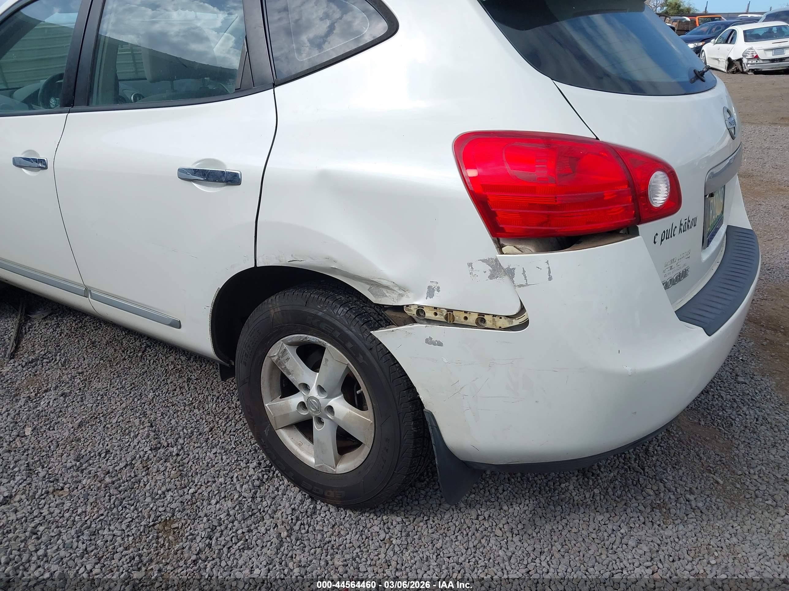 2011 Nissan Rogue S White vin: JN8AS5MV3BW271463