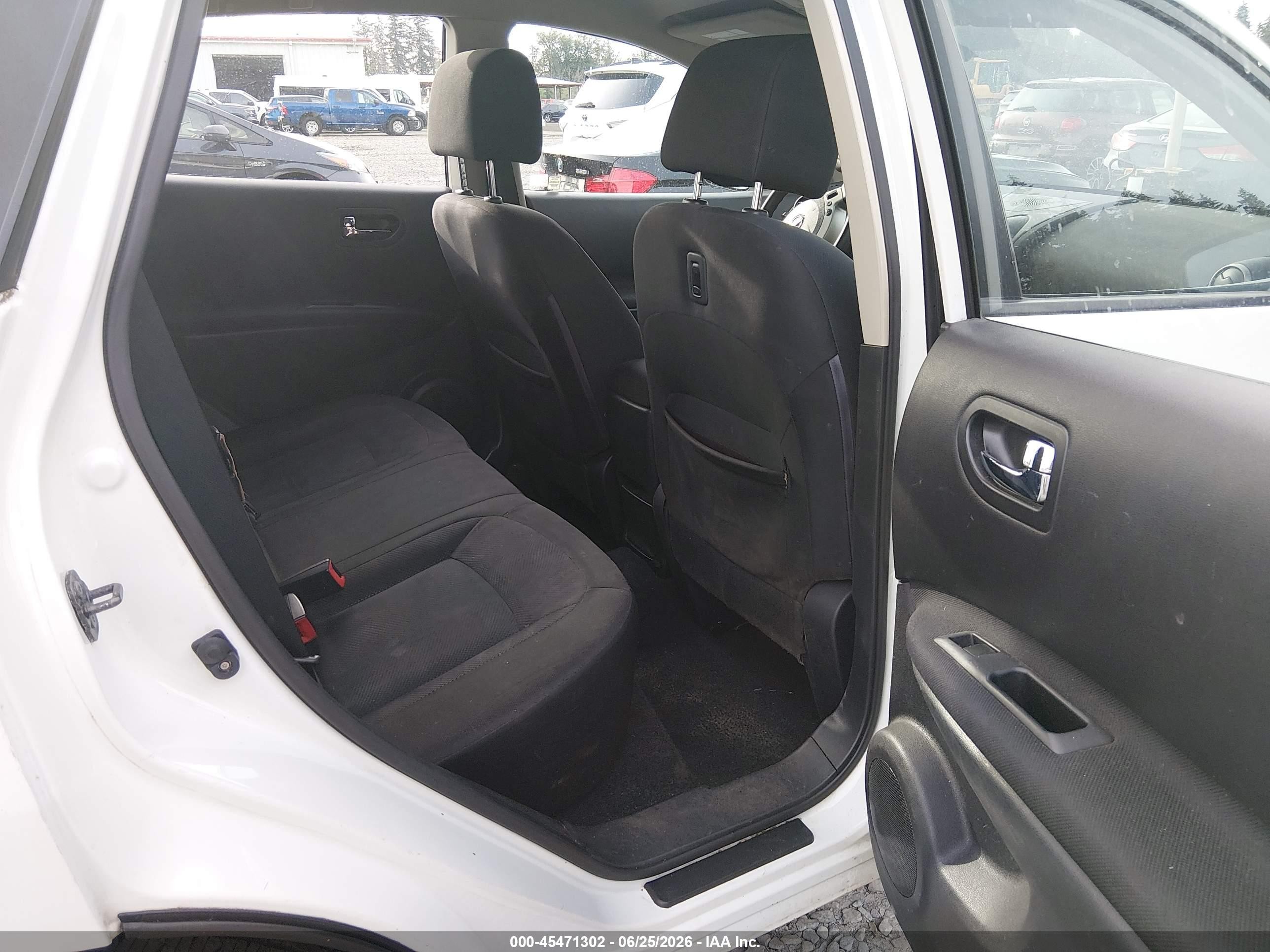 2011 Nissan Rogue S White vin: JN8AS5MV3BW273505