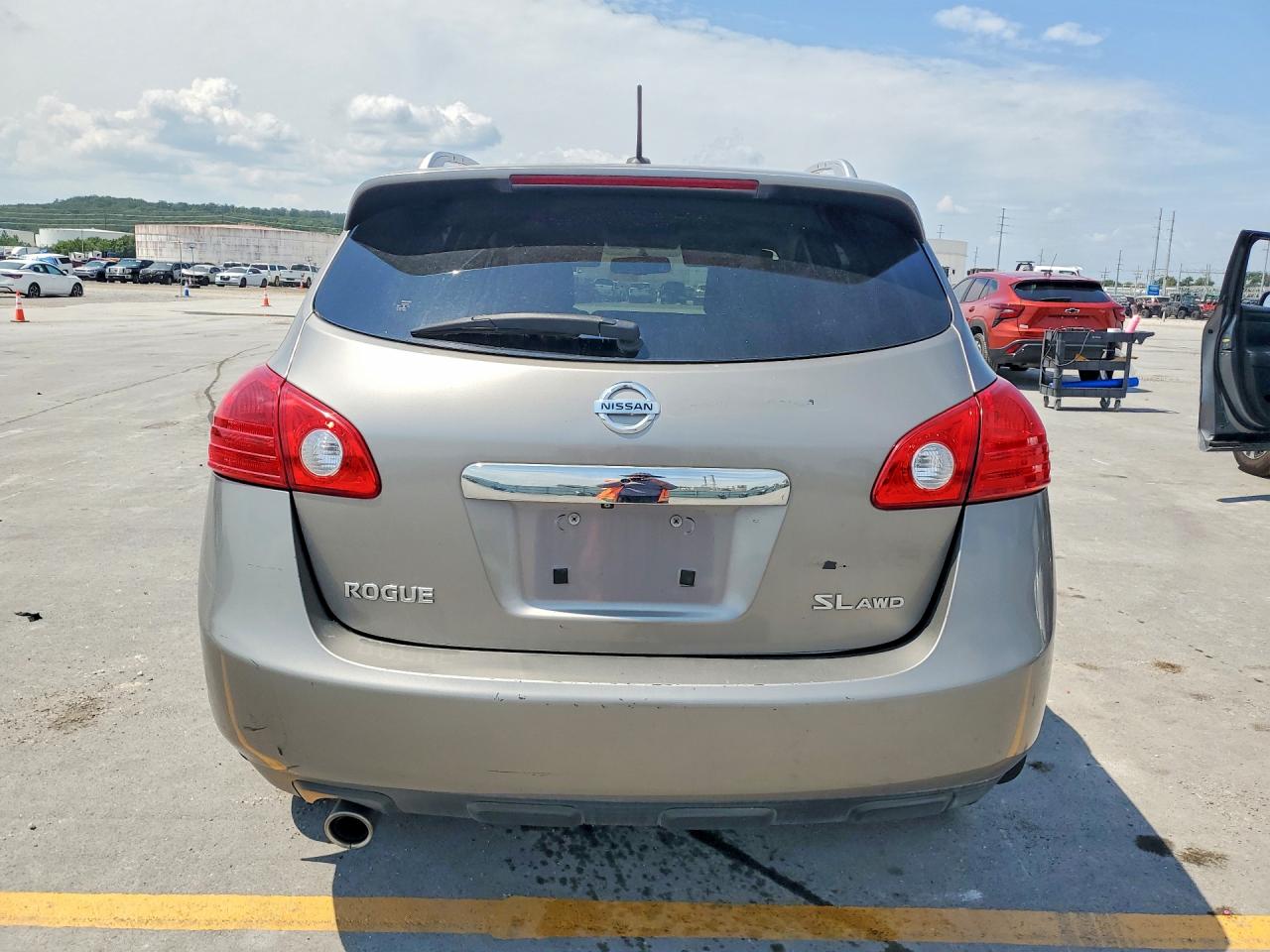 2011 Nissan Rogue S Gold vin: JN8AS5MV3BW276811