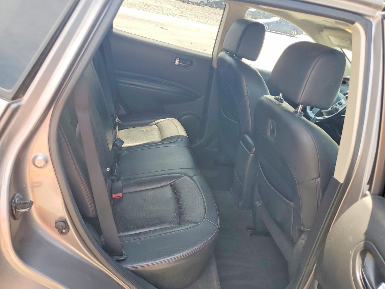 2011 Nissan Rogue S Gold vin: JN8AS5MV3BW276811
