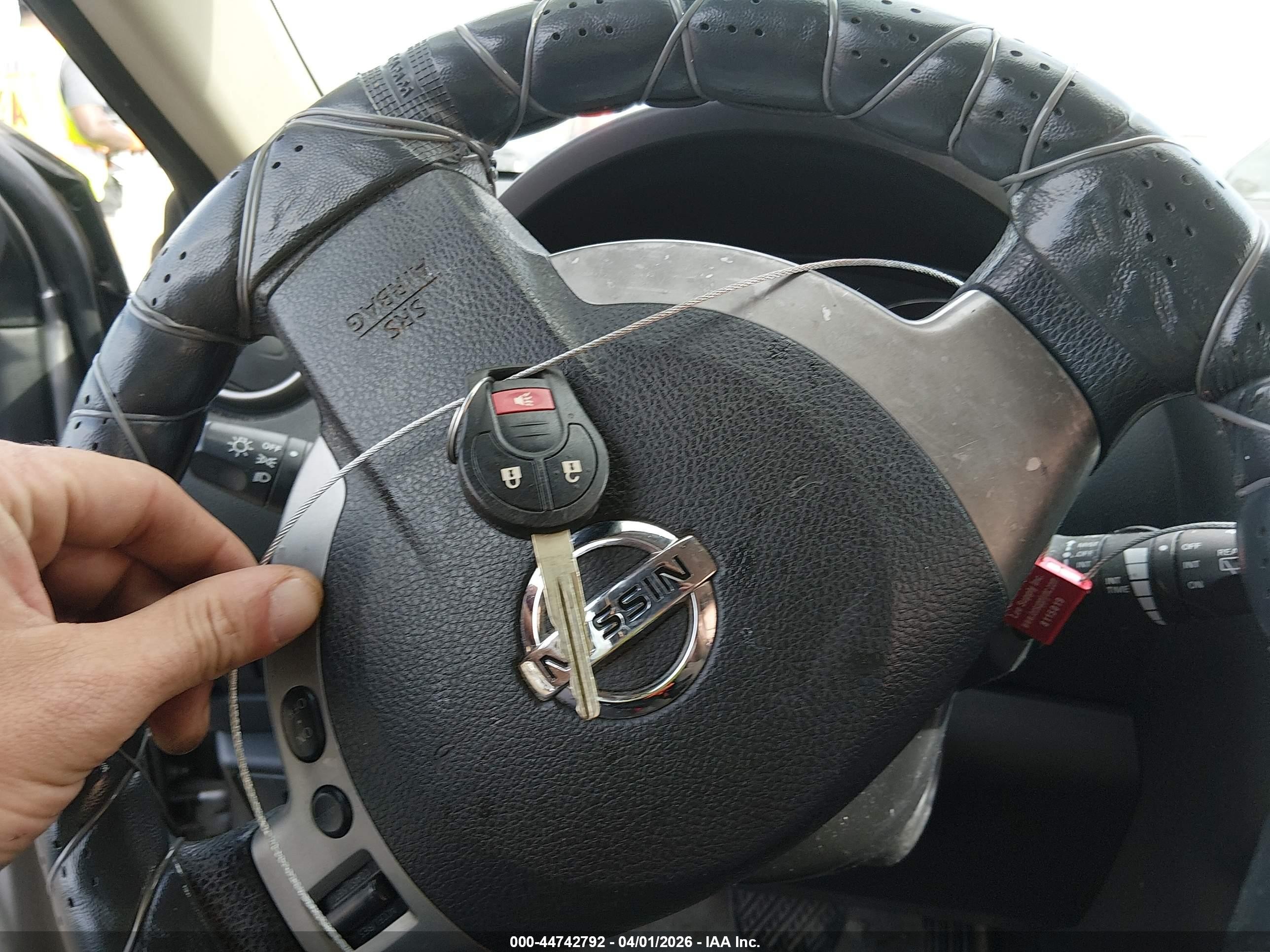 2011 Nissan Rogue S Silver vin: JN8AS5MV3BW303604