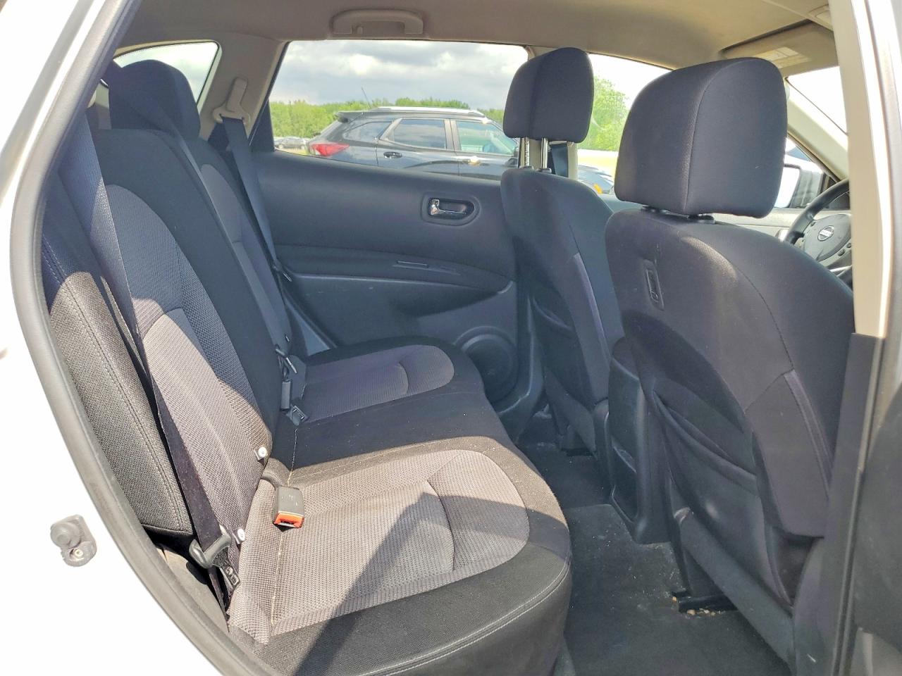 2011 Nissan Rogue S Silver vin: JN8AS5MV3BW305479