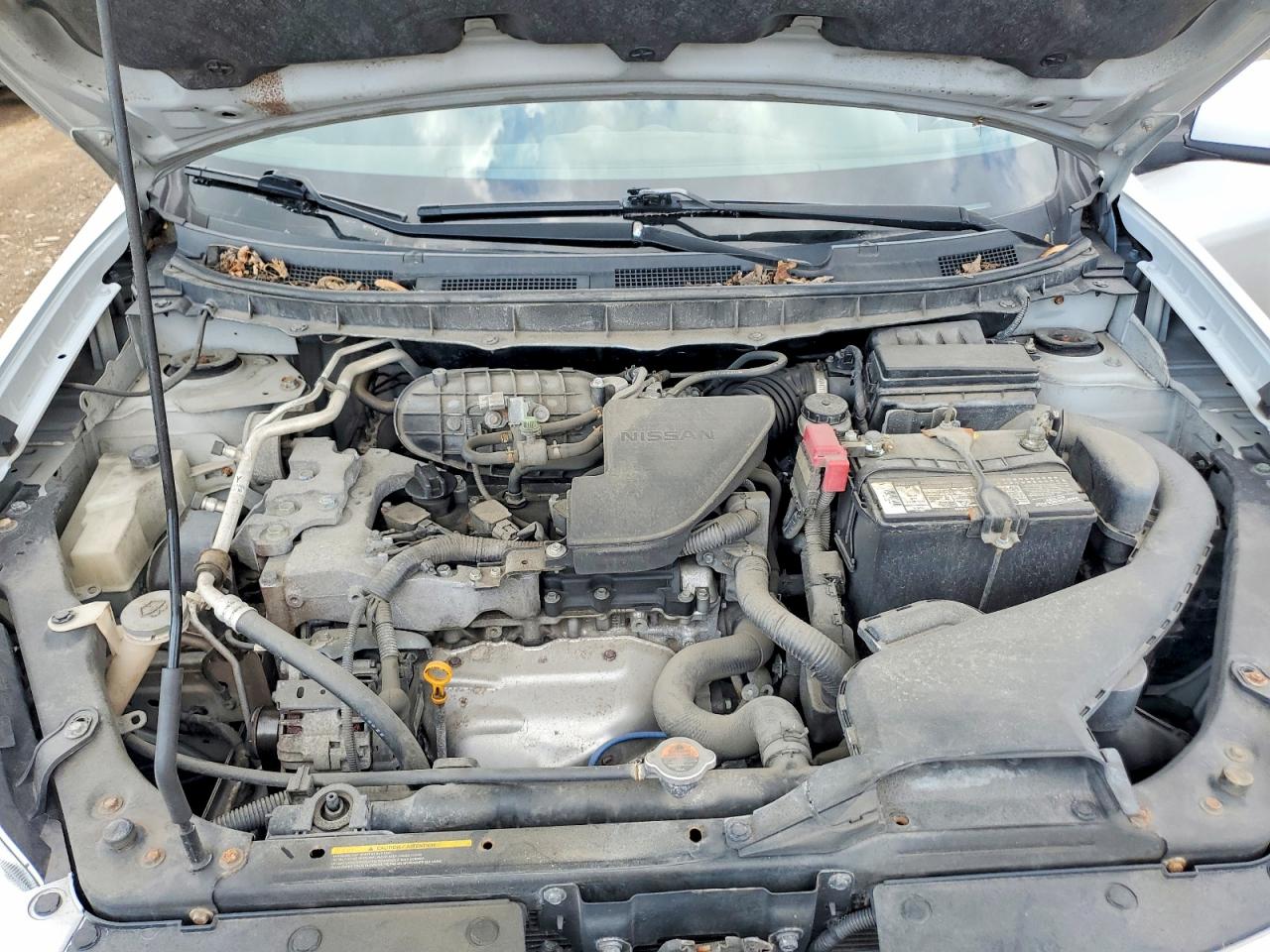 2011 Nissan Rogue S Silver vin: JN8AS5MV3BW305479