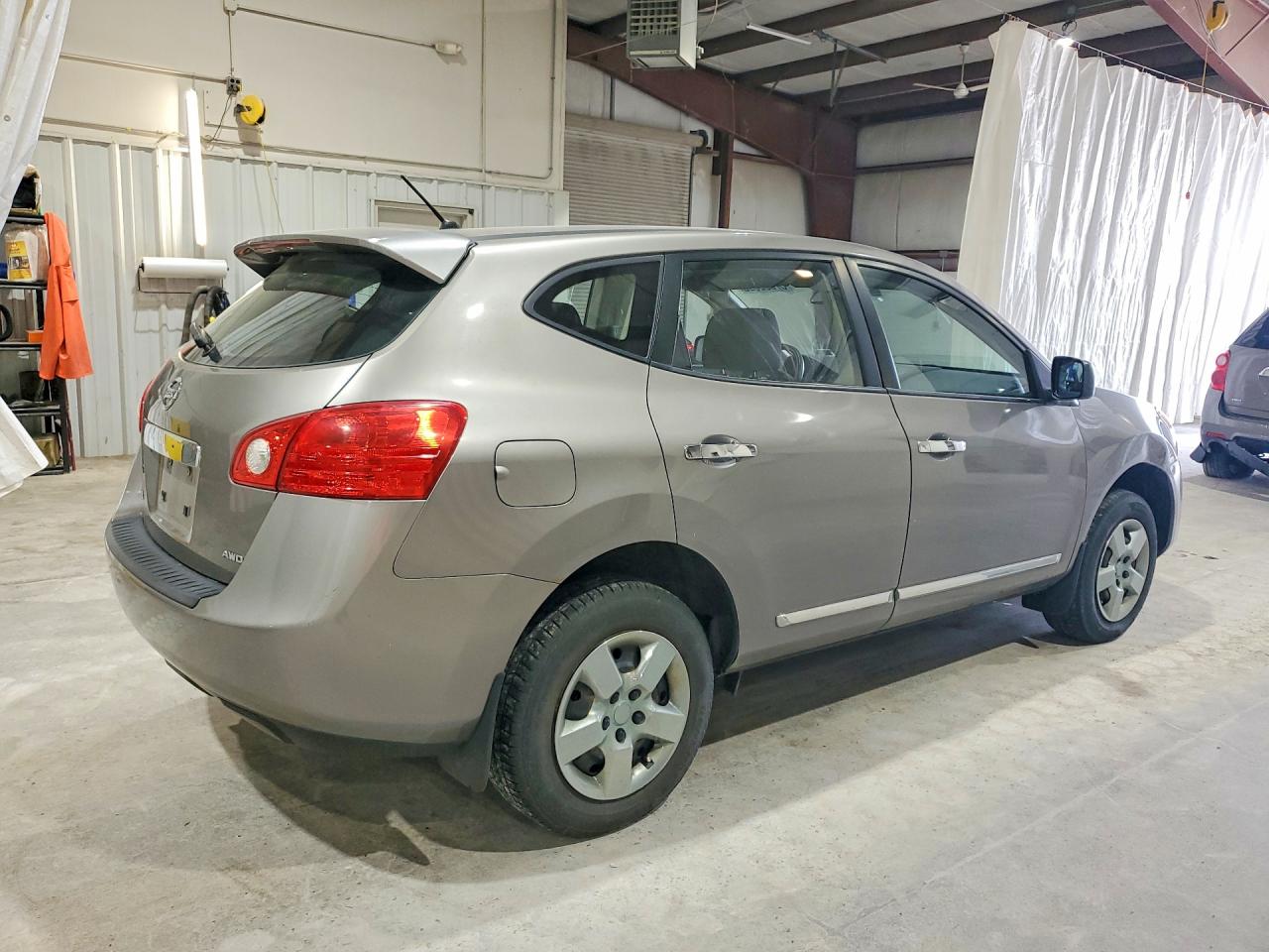 2011 Nissan Rogue S/sv/krom Silver vin: JN8AS5MV3BW661835