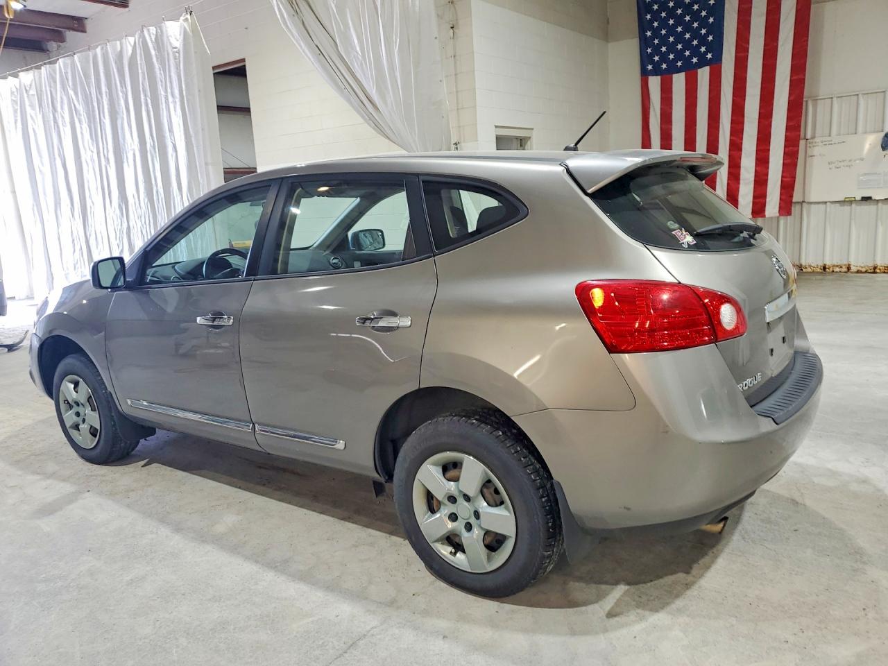 2011 Nissan Rogue S/sv/krom Silver vin: JN8AS5MV3BW661835