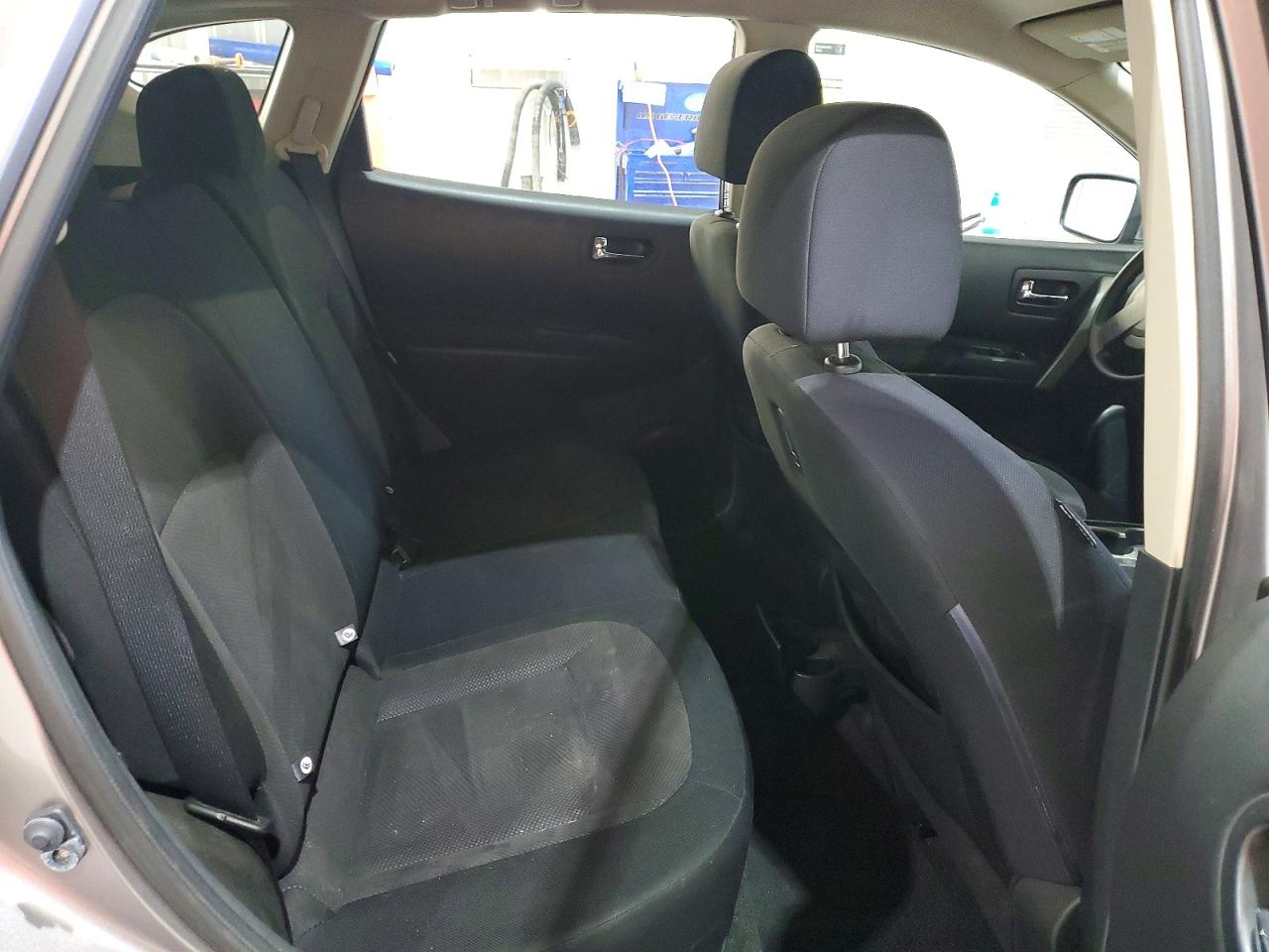 2011 Nissan Rogue S/sv/krom Silver vin: JN8AS5MV3BW661835