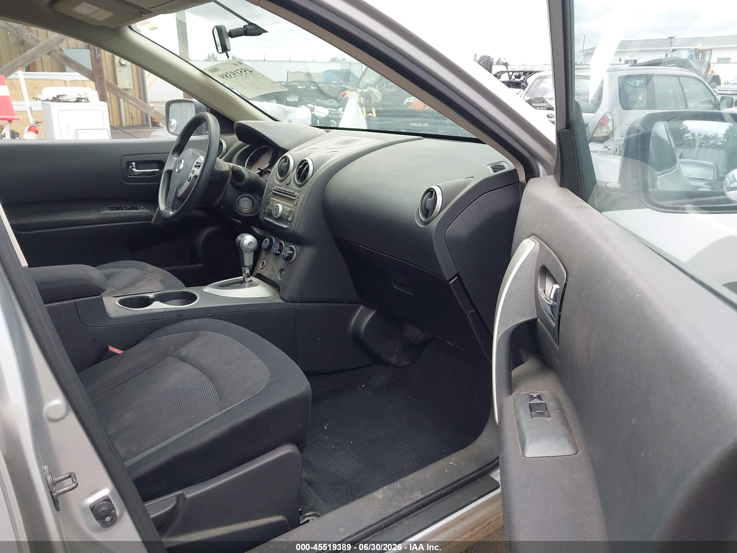 2011 Nissan Rogue S Silver vin: JN8AS5MV3BW662919