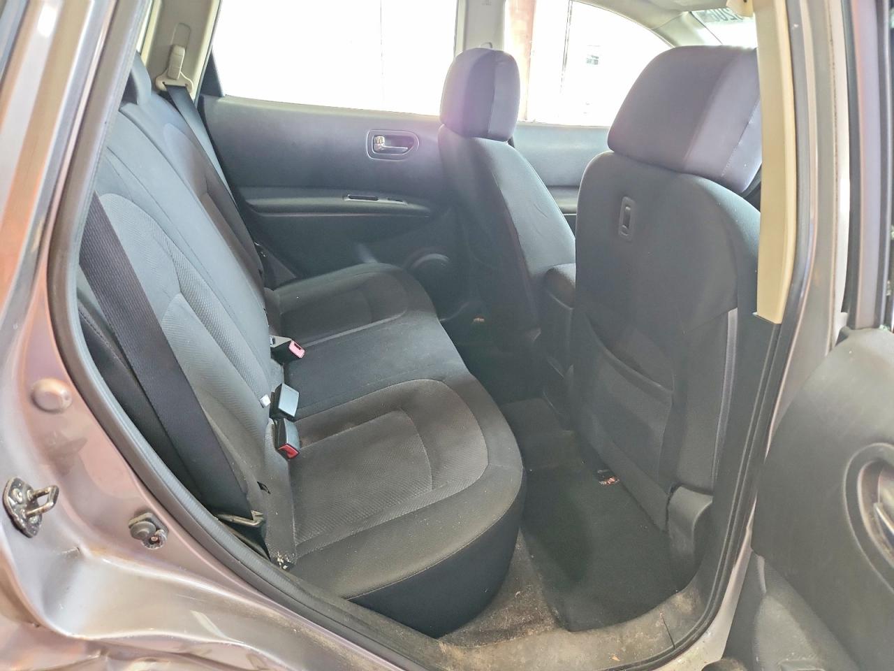 2011 Nissan Rogue S Tan vin: JN8AS5MV3BW674200
