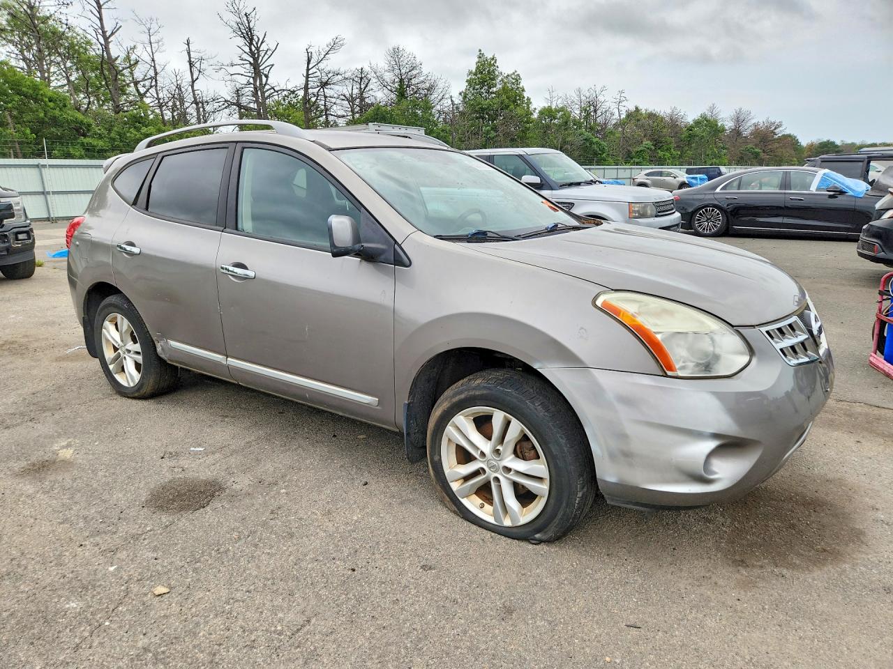 2012 Nissan Rogue S Silver vin: JN8AS5MV3CW359396