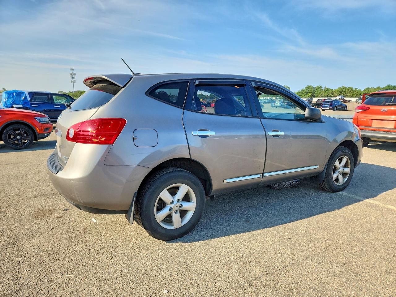 2012 Nissan Rogue S Silver vin: JN8AS5MV3CW397131