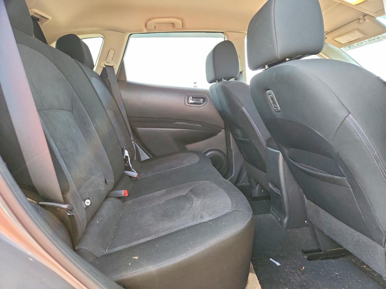 2012 Nissan Rogue S Silver vin: JN8AS5MV3CW397131