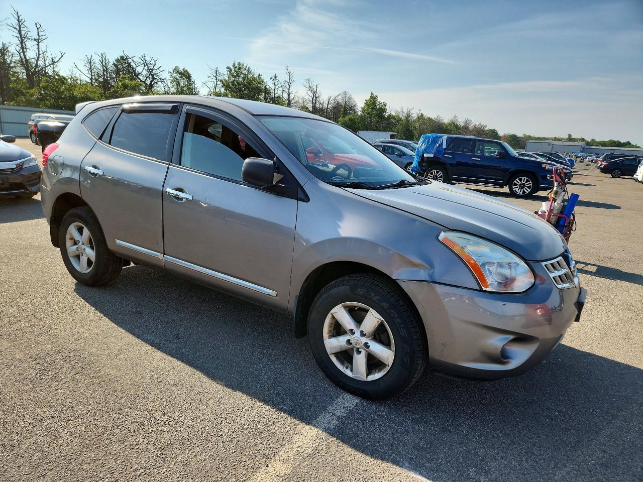 2012 Nissan Rogue S Silver vin: JN8AS5MV3CW397131
