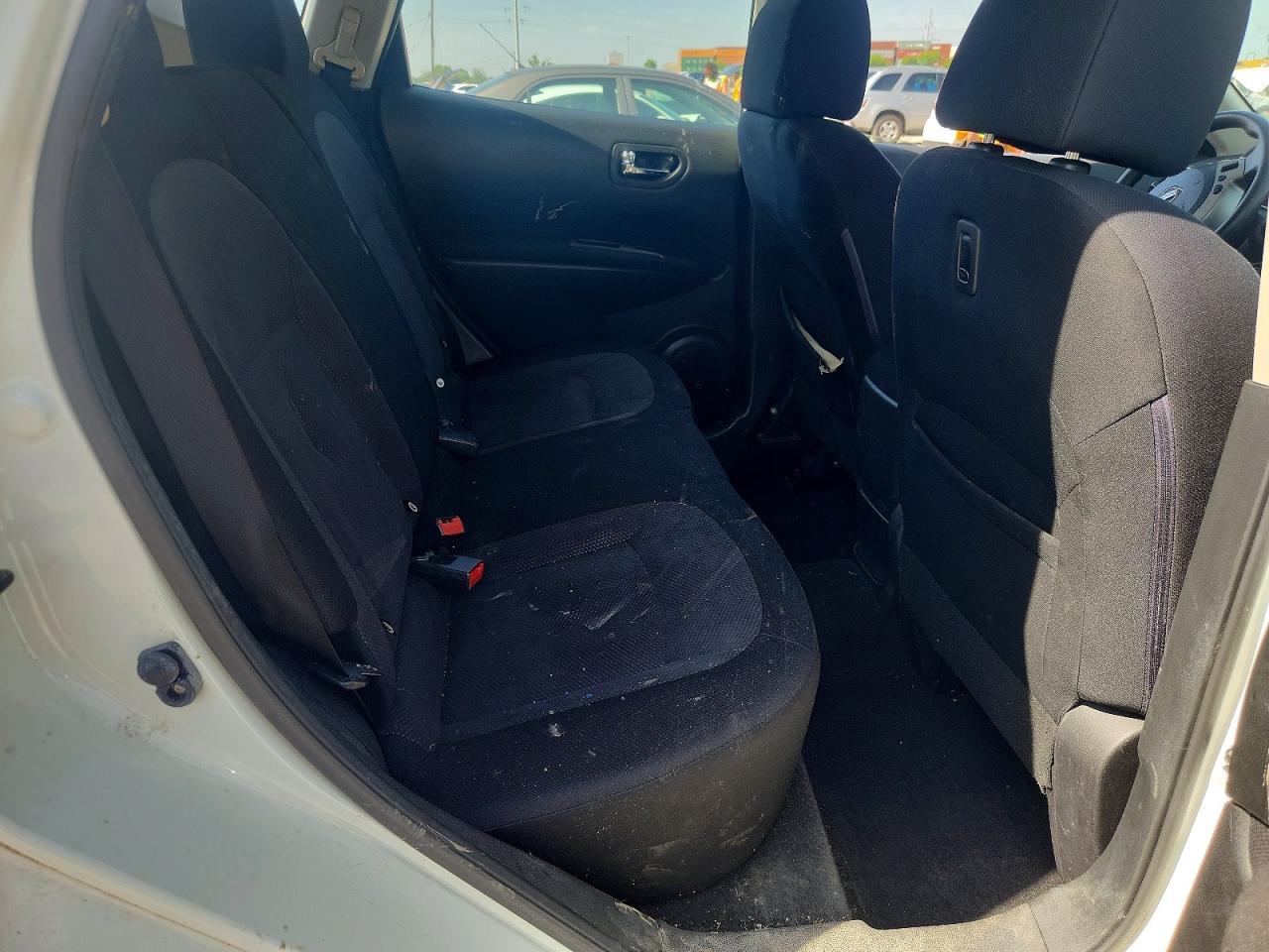 2013 Nissan Rogue S White vin: JN8AS5MV3DW109044
