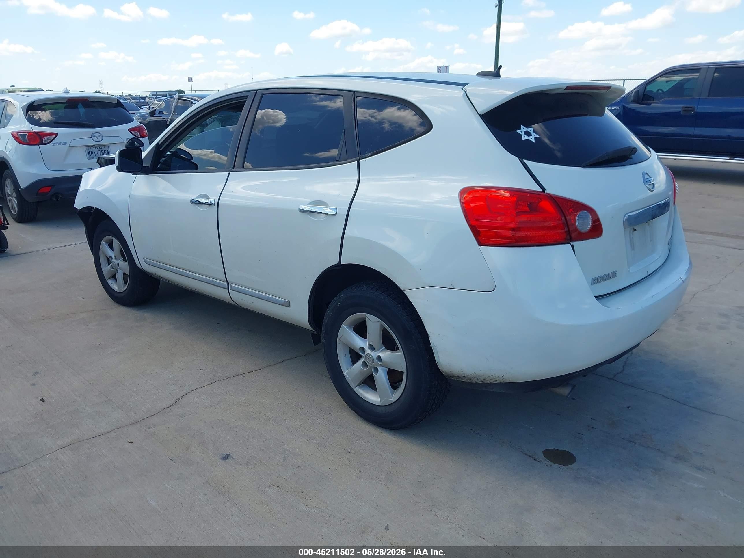 2013 Nissan Rogue S White vin: JN8AS5MV3DW124479