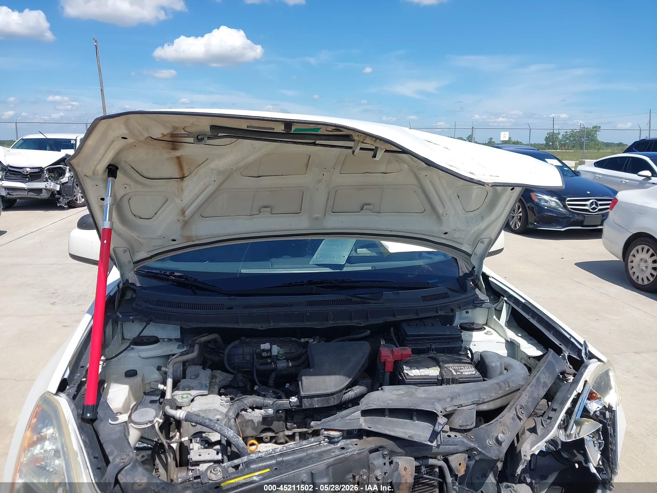 2013 Nissan Rogue S White vin: JN8AS5MV3DW124479