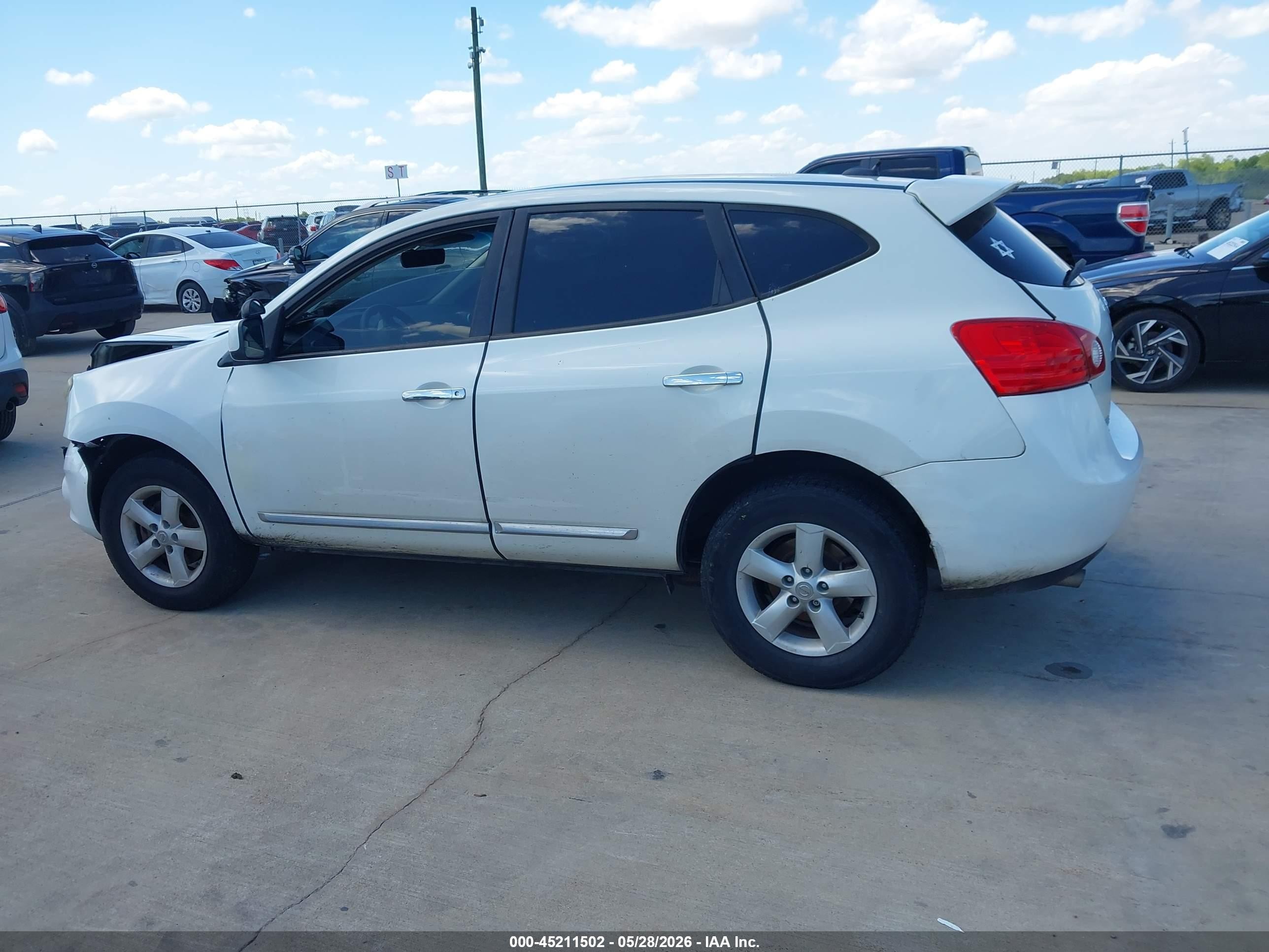 2013 Nissan Rogue S White vin: JN8AS5MV3DW124479