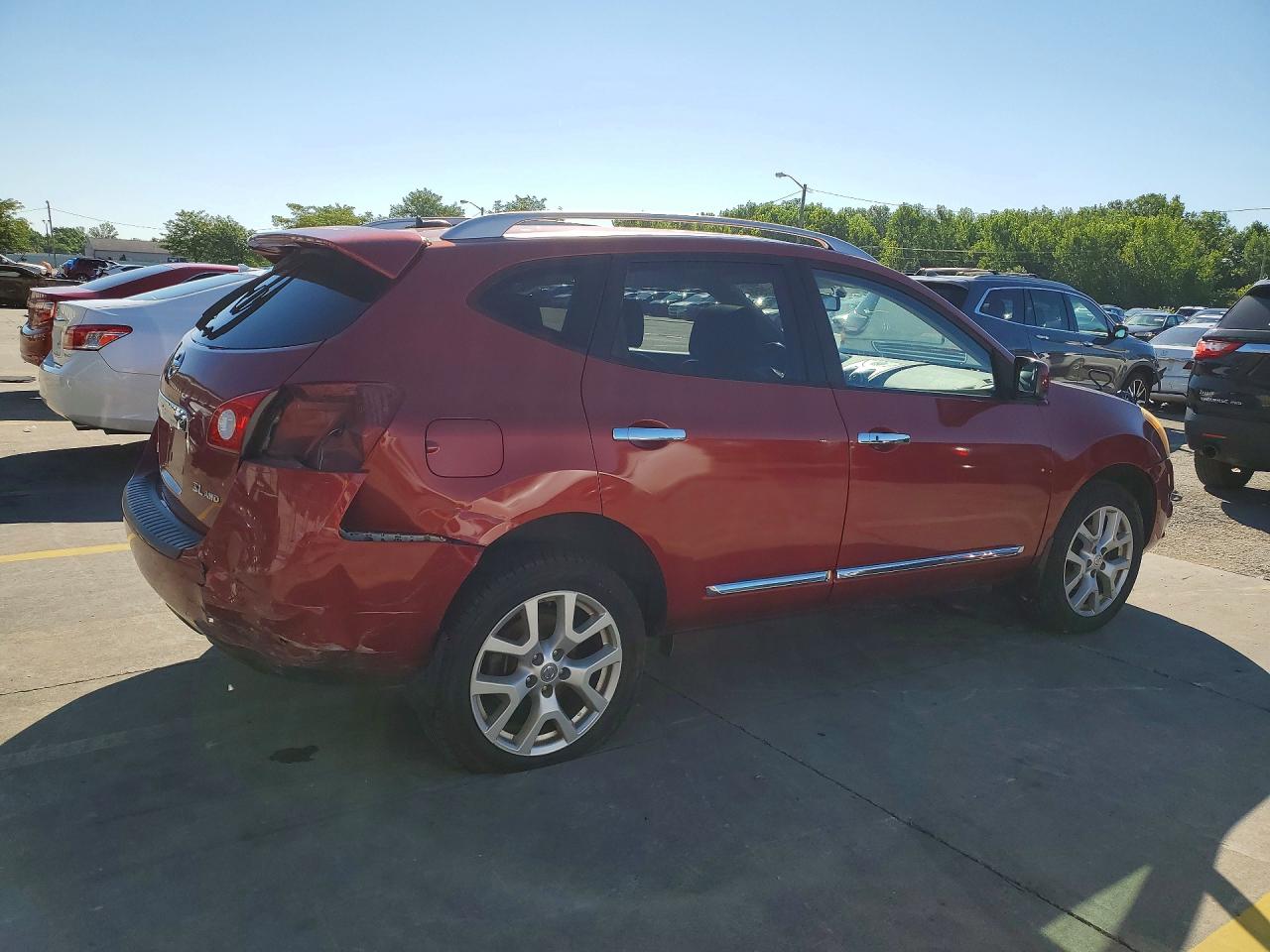 2013 Nissan Rogue S Красный vin: JN8AS5MV3DW617935