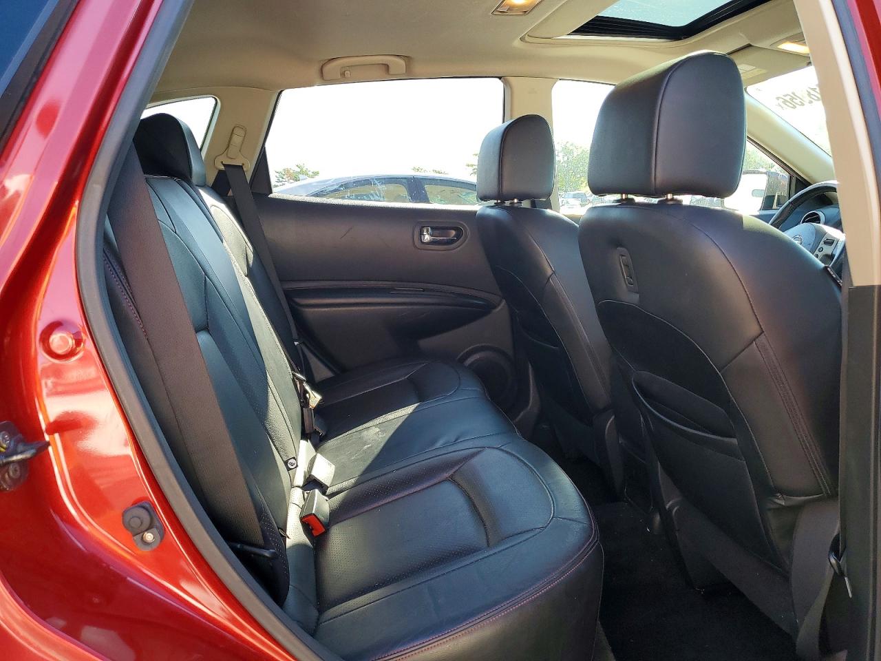 2013 Nissan Rogue S Красный vin: JN8AS5MV3DW617935