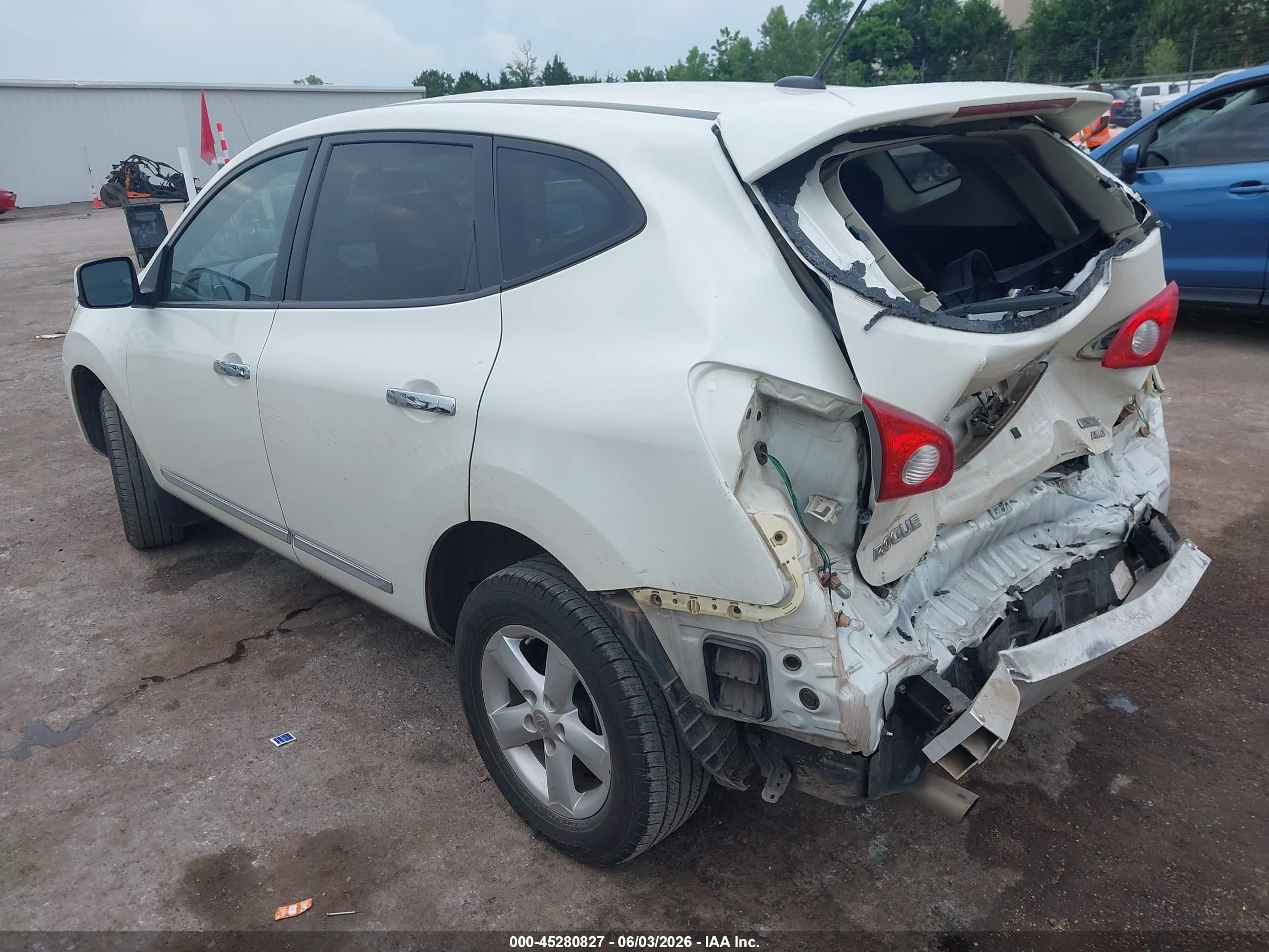 2013 Nissan Rogue S White vin: JN8AS5MV3DW620995